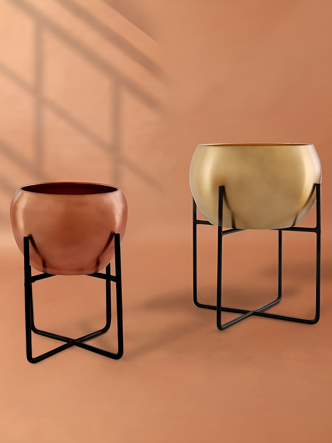 THE HOME CO. Gold Toned & Black 2 Pieces Norma Planters