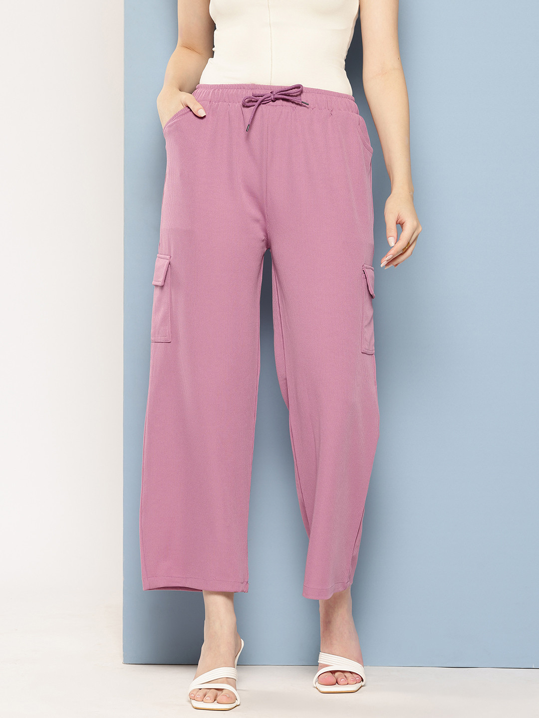 Aarika Relaxed Straight Leg Straight Fit High-Rise Cargos