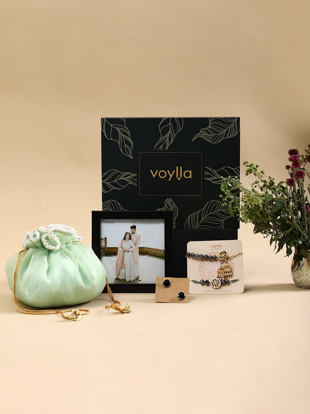 Voylla Ser of 5 Beaded Rakhis with Pouch & Cufflinks & Photo Frame