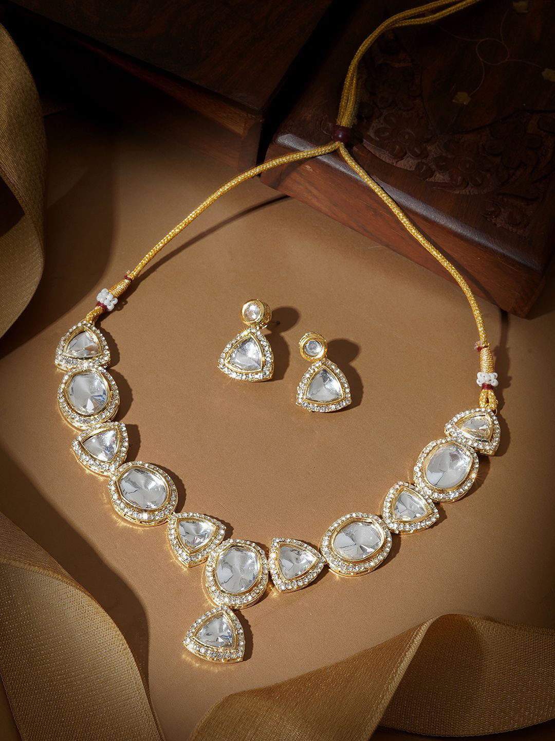 TEEJH Noor Stone-Studded Jewellery Set