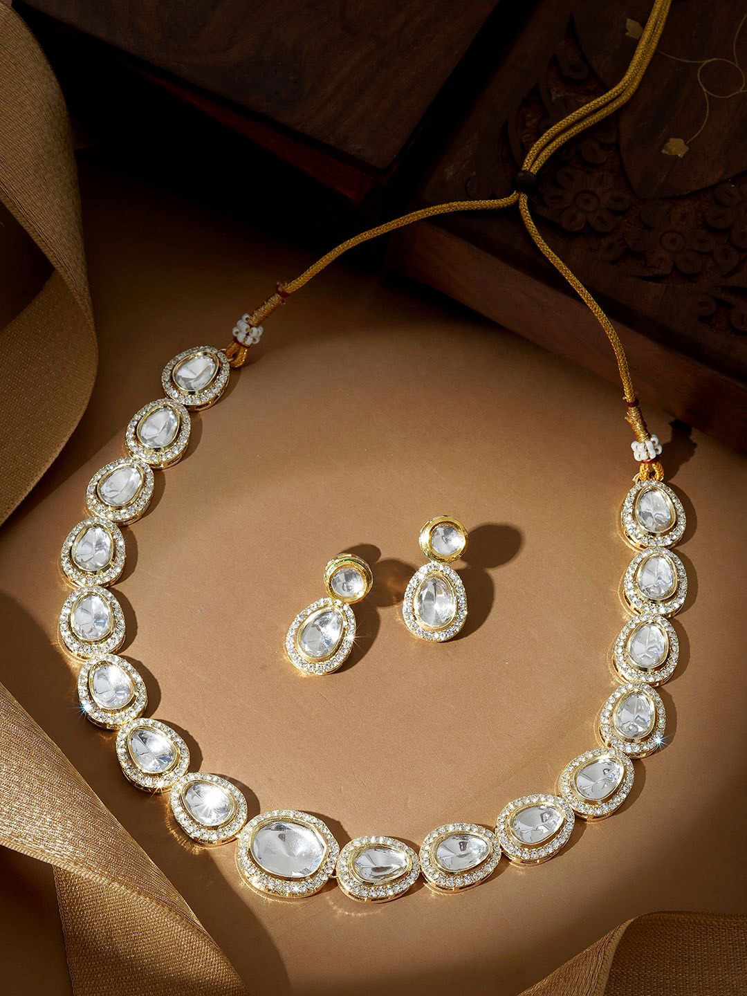 TEEJH Heer Uncut Stone-Studded Jewellery Set