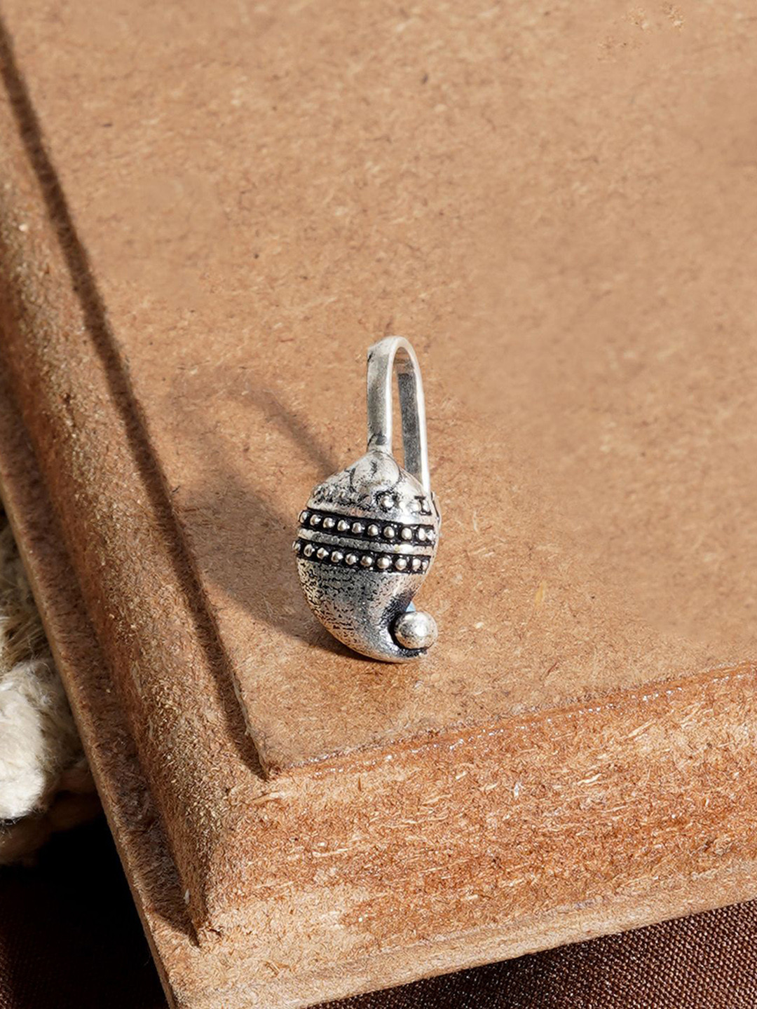 TEEJH Ambi Silver-Plated Oxidised Stud Nosepin