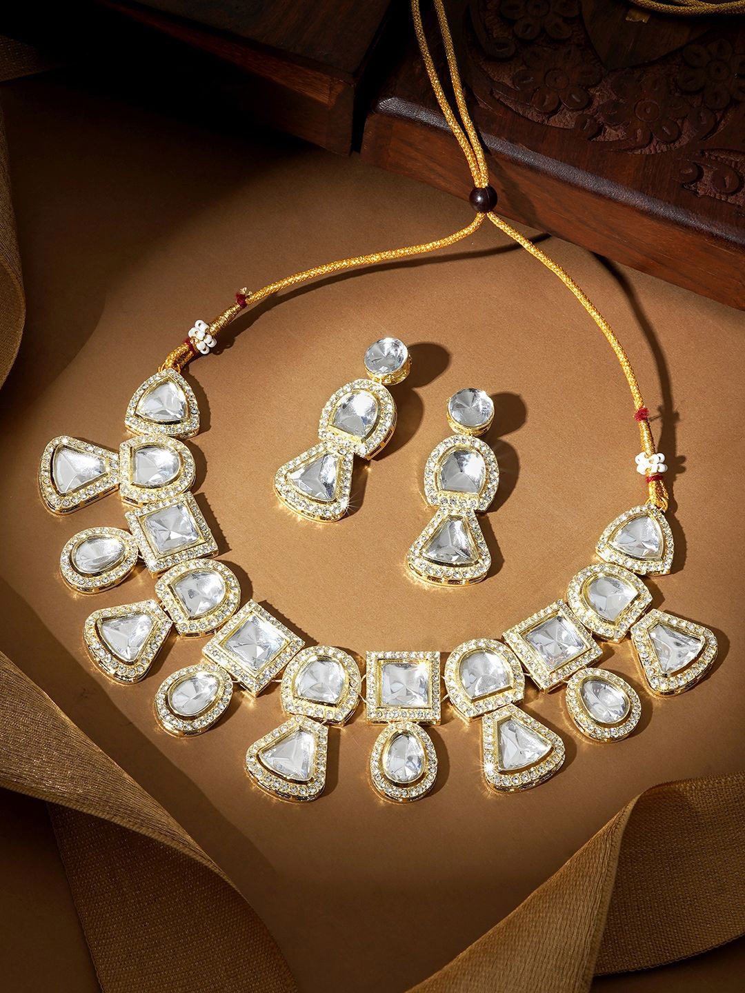TEEJH Taani Stone-Studded Jewellery Set