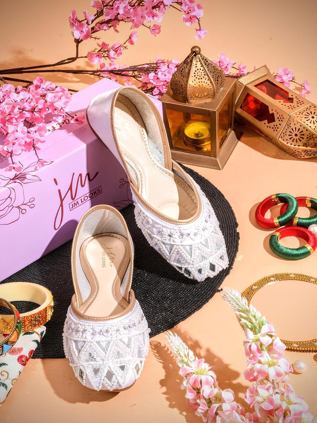 JM Looks Women Traditional Ethnic Mojaris