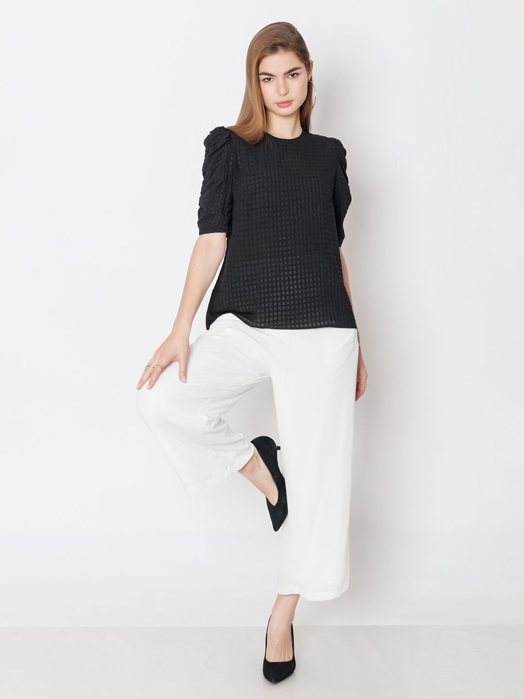 Zink London Textured Regular Puff Sleeve Top
