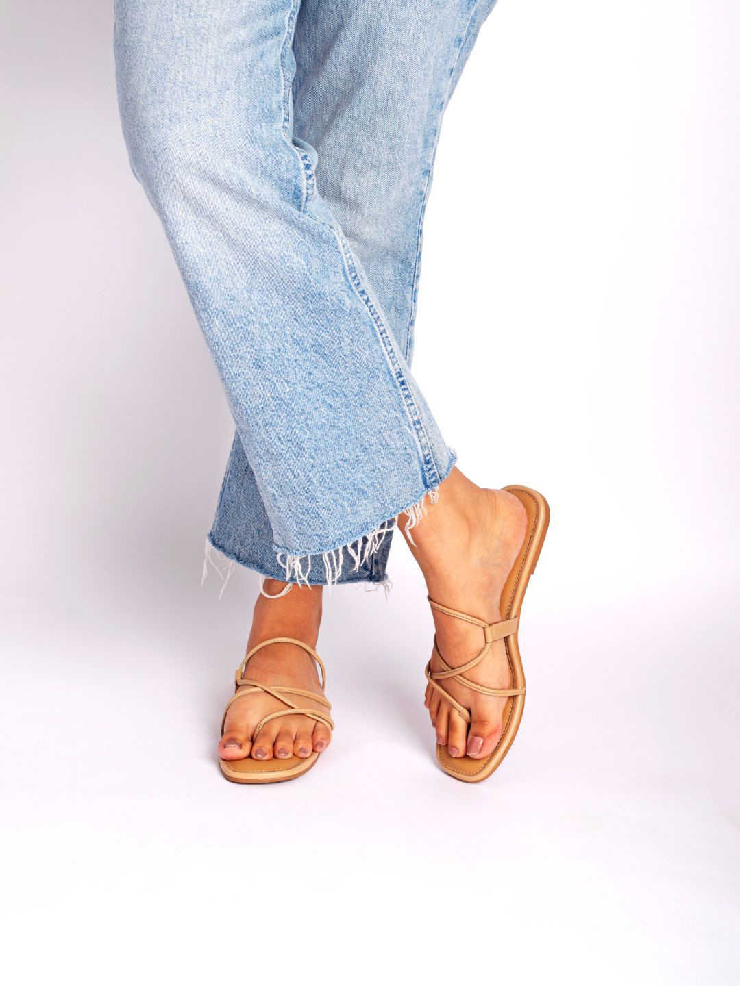 CAI Women Open Toe String Flats