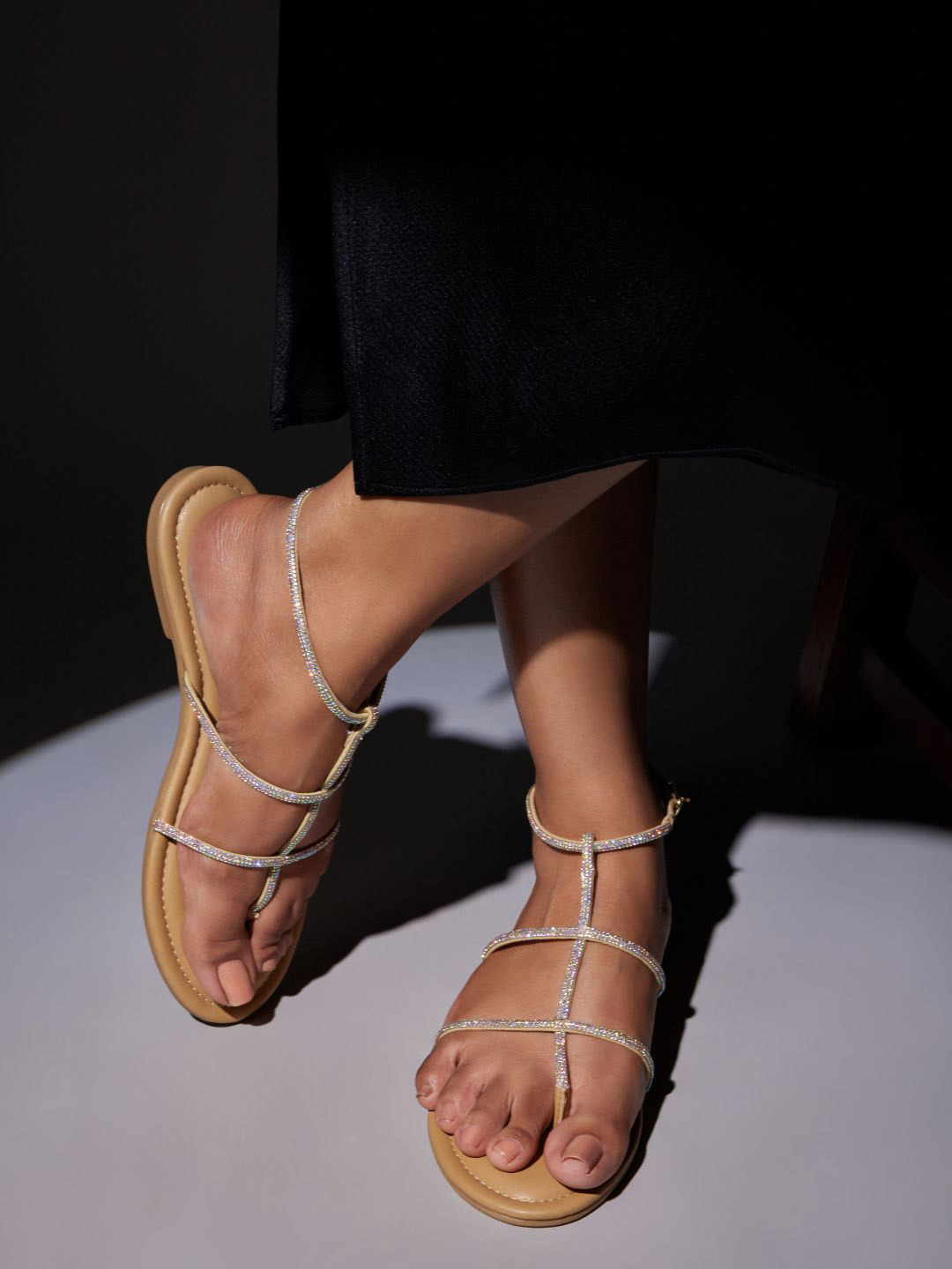 CAI Holographic Diamond Thread Flats