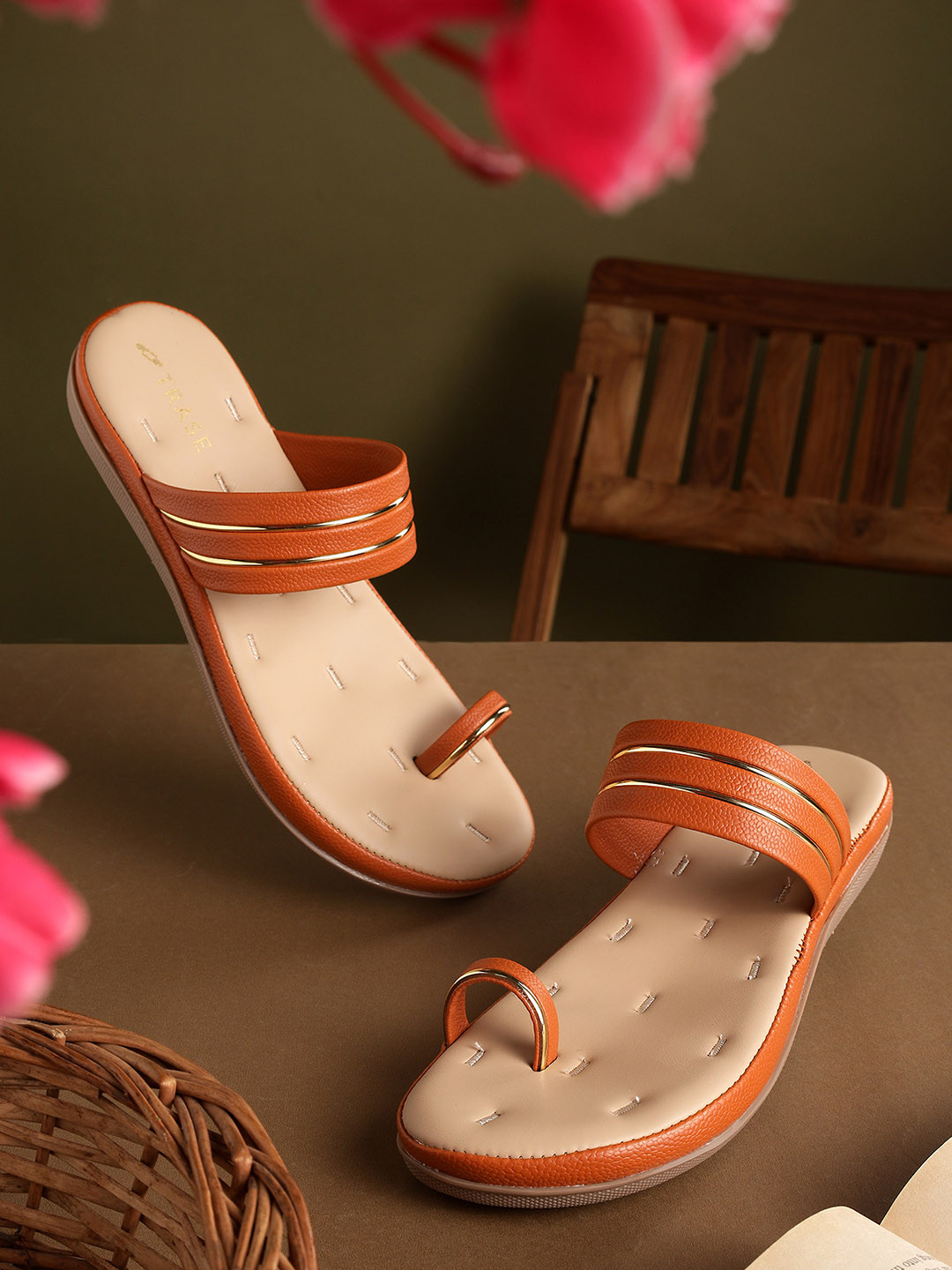 TRASE Women Printed One Toe Flats