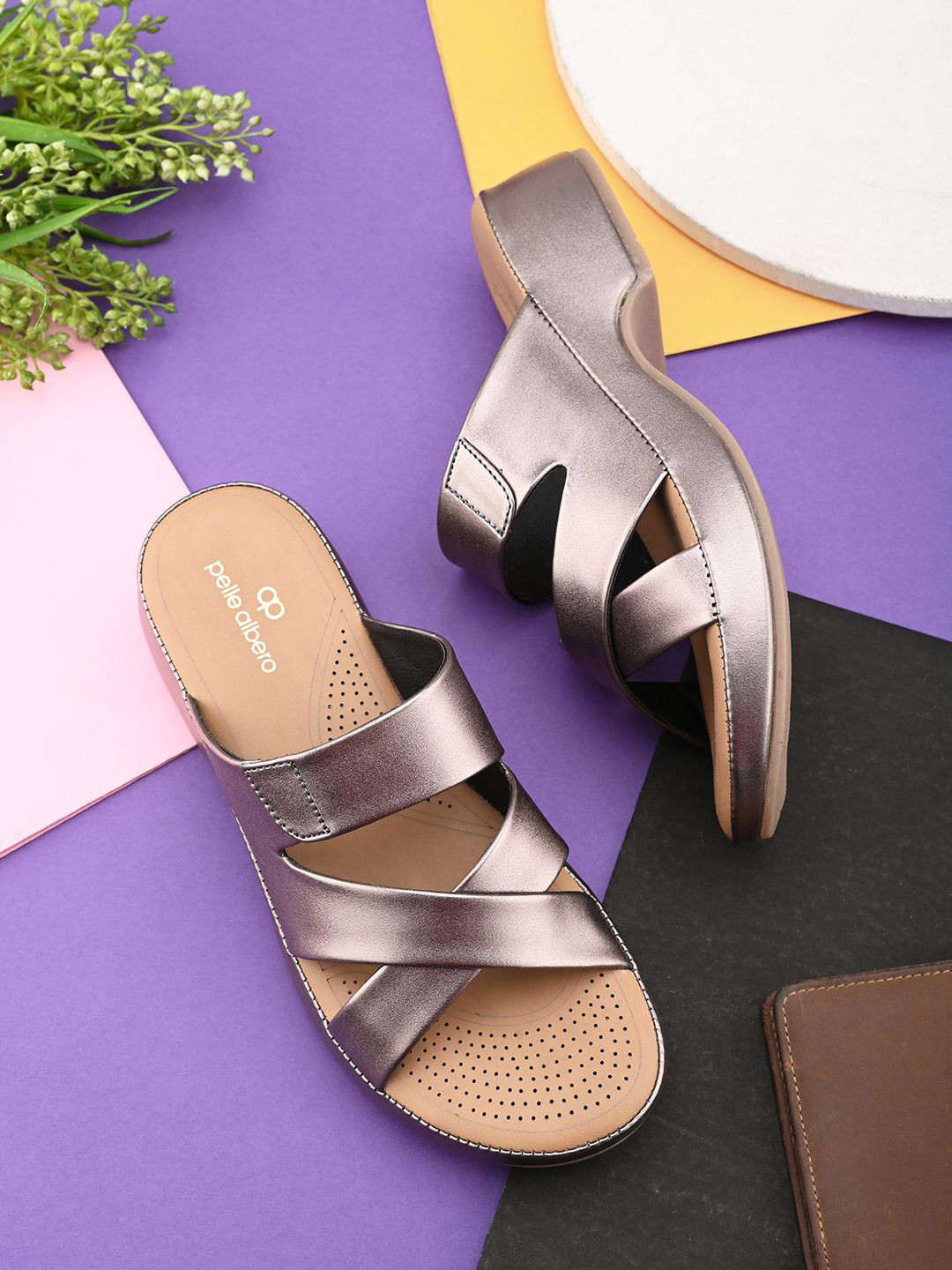 pelle albero Faux Leather Slip on Extra Padding Comfortable Sandal