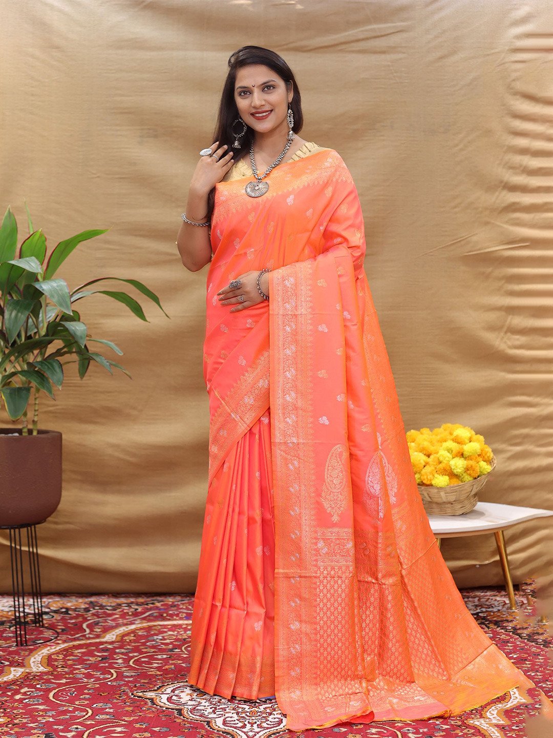 Royal Rajgharana Saree Banarasi Woven Design Zari Traditional Sarees