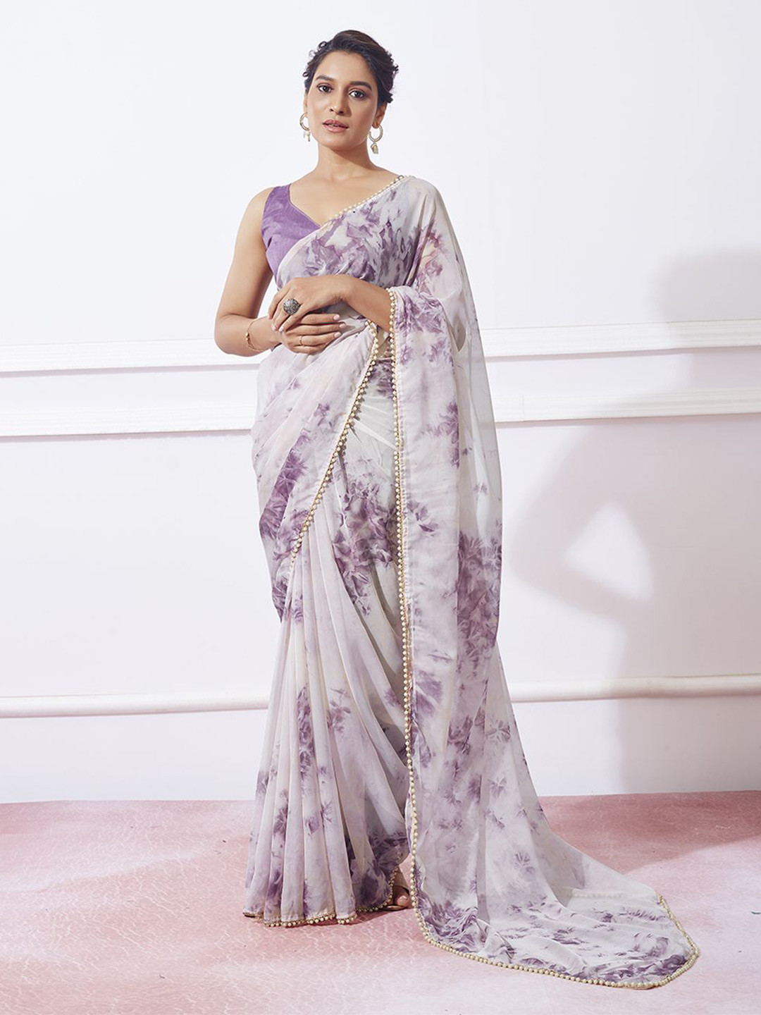 Ishin Eblellished Abstract Saree with Blouse