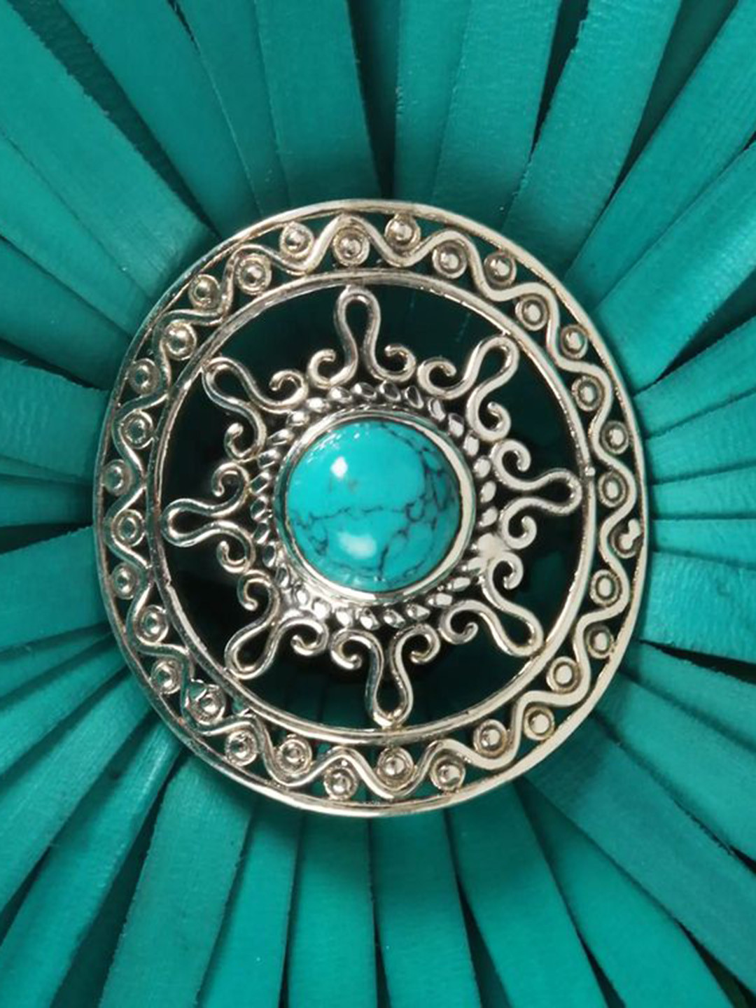 Exotic India Turquoise Stone Sun-Design Round Sterling Silver Ring
