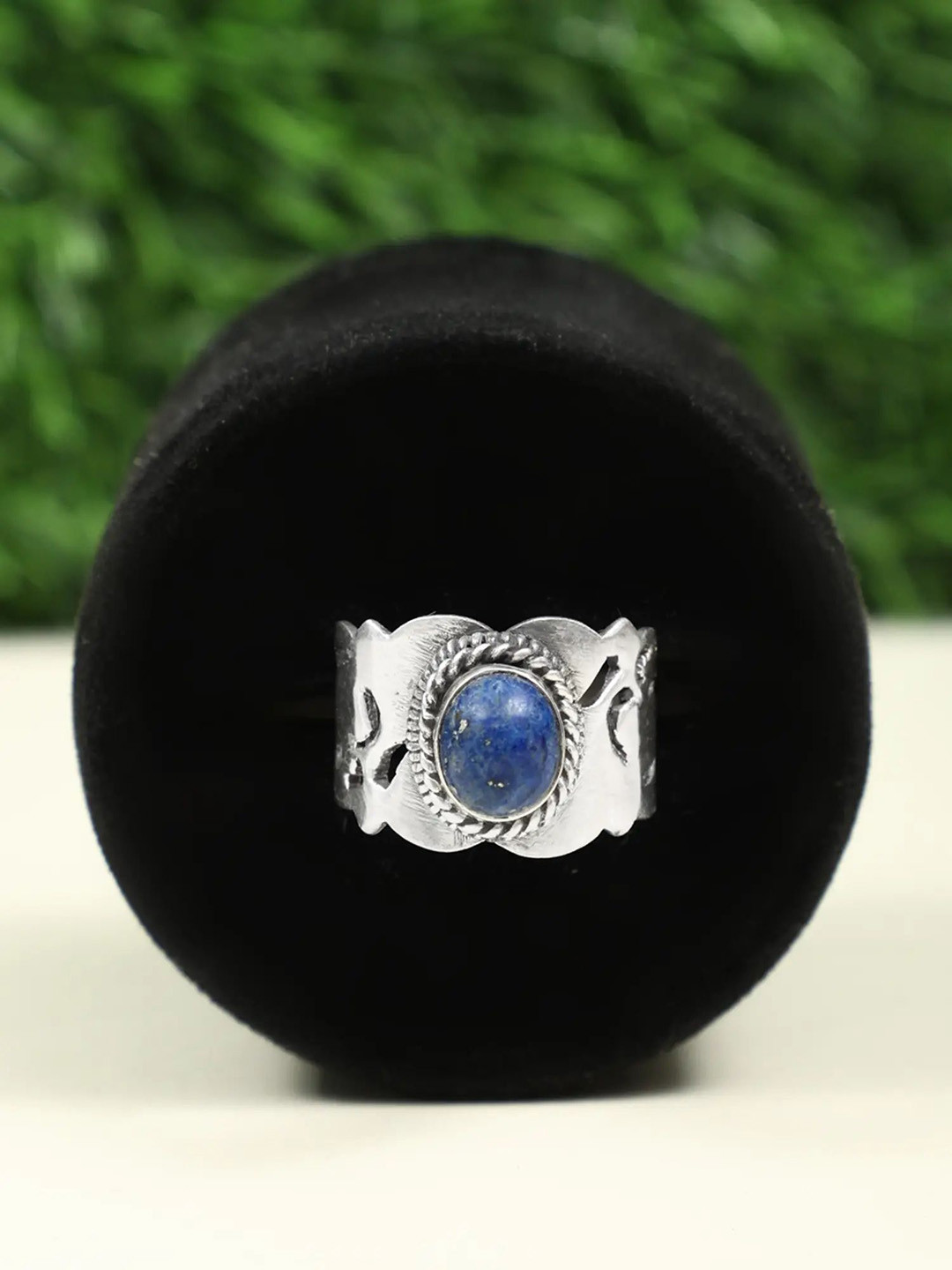 Exotic India Lapis Lazuli Gemstone Oval Shaped Sterling Silver Ring