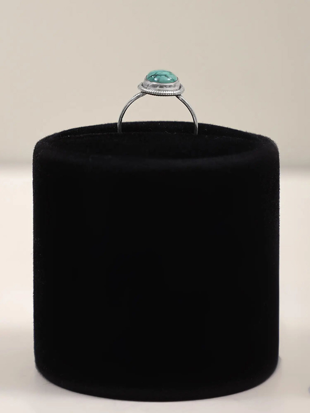 Exotic India Turquoise Gemstone Oval Shape Sterling Silver Designer Ring