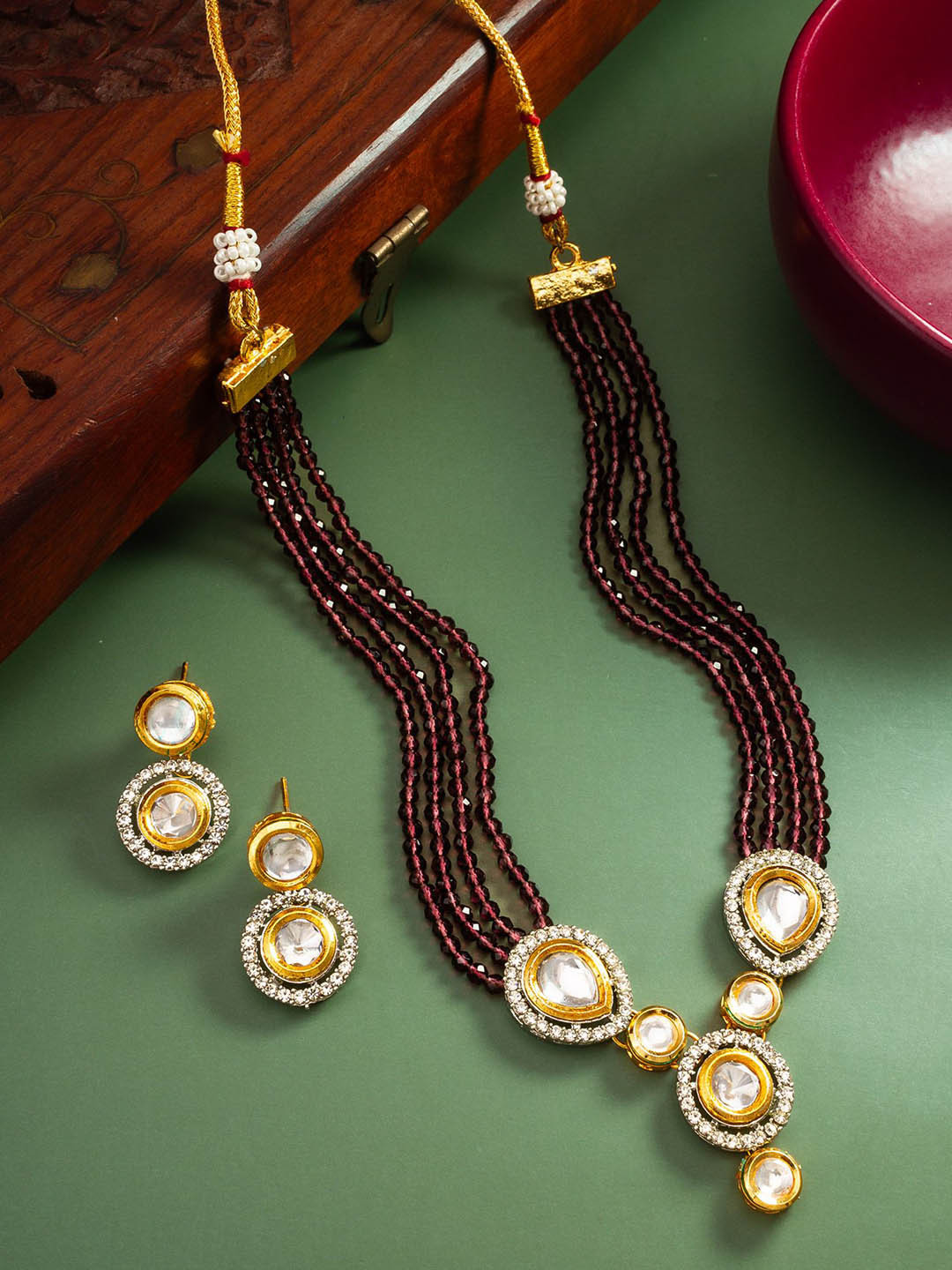 aadita Gold-Plated Kundan Studded & Beaded Jewellery Set