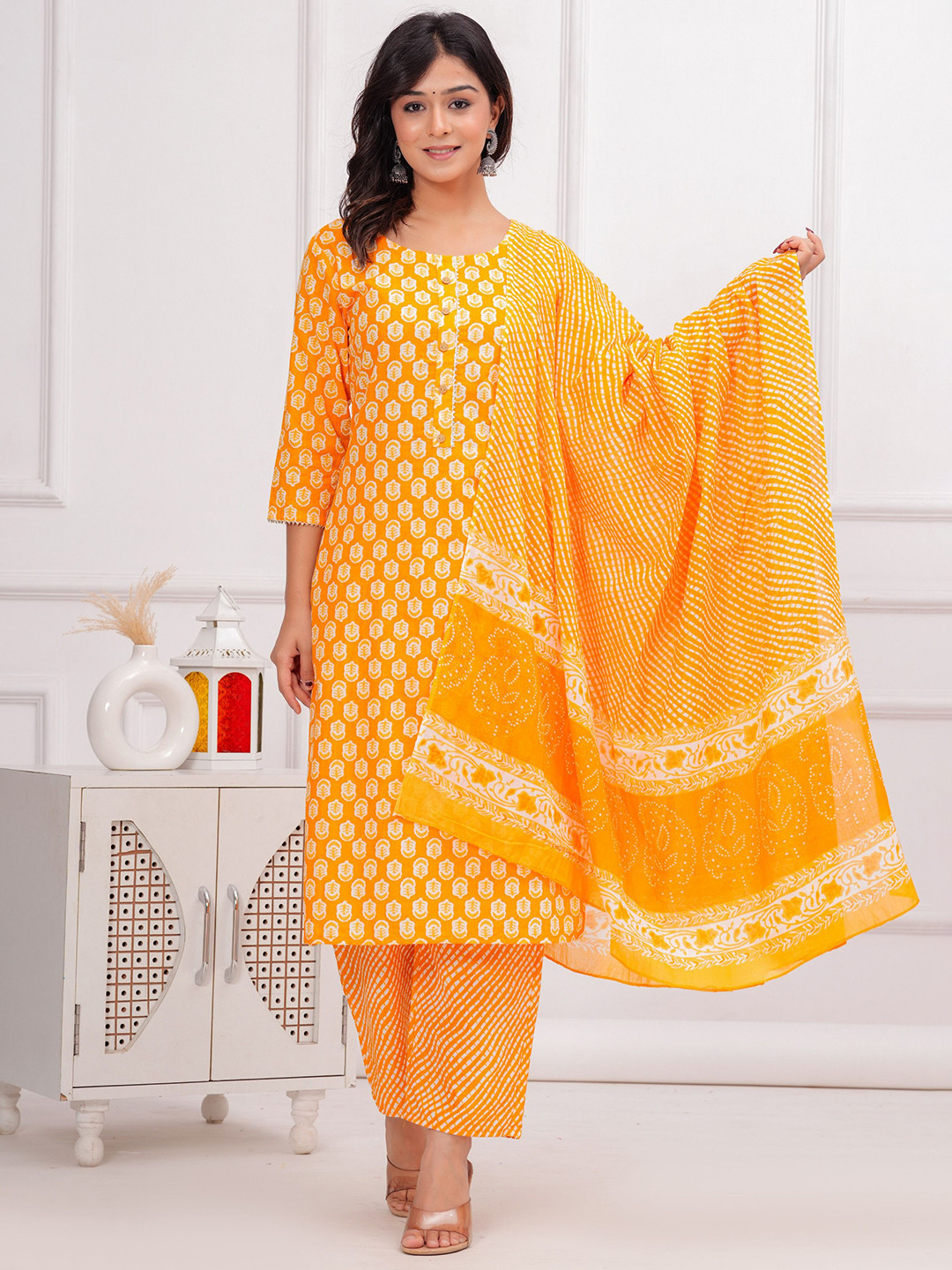 POSHART FASHION AS UNIQUE AS YOU ARE Ethnic Motifs Printed Regular Pure Cotton Kurta Set