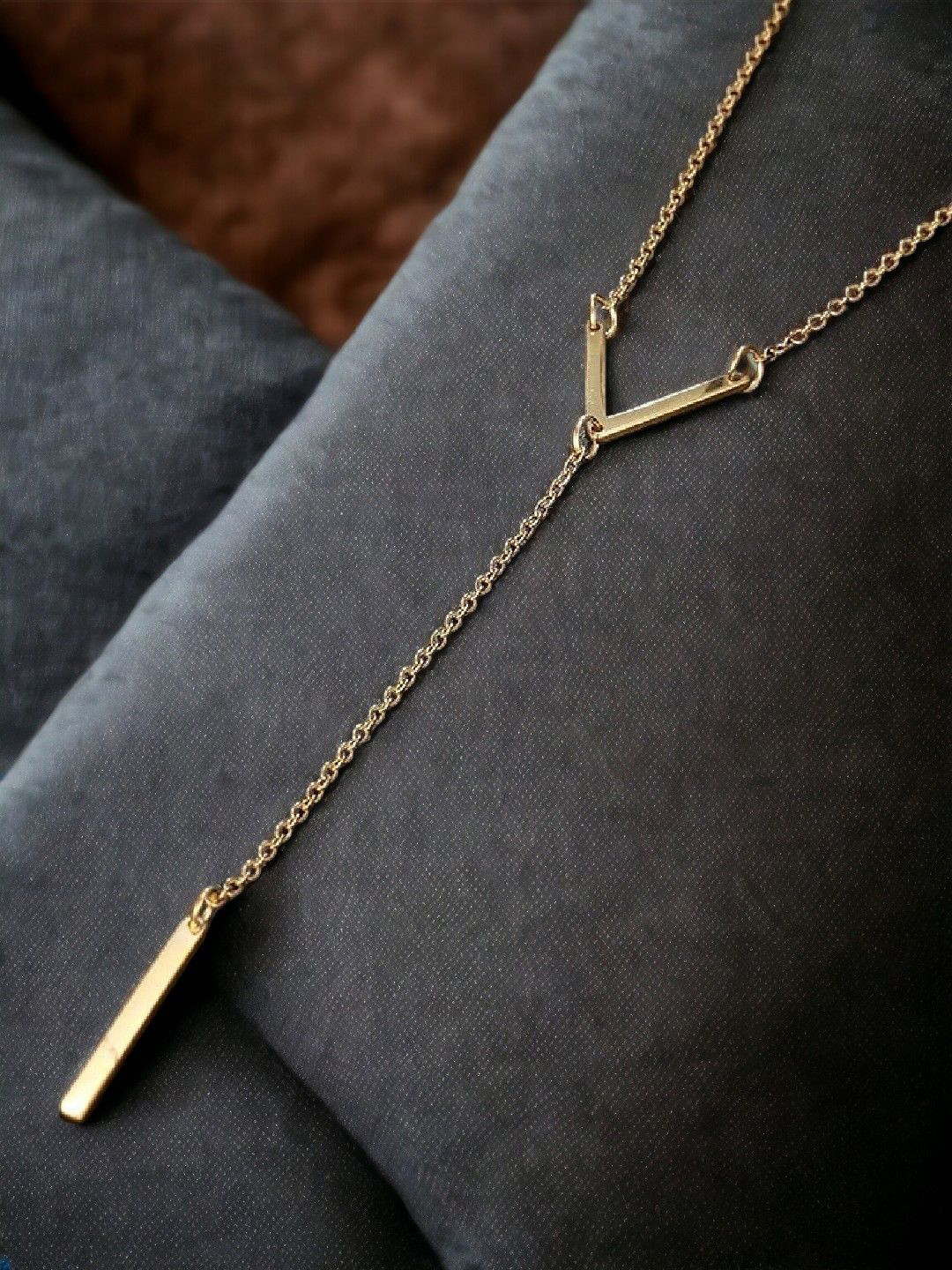 fabula Gold-Plated Link V-Shape Lariat Chain