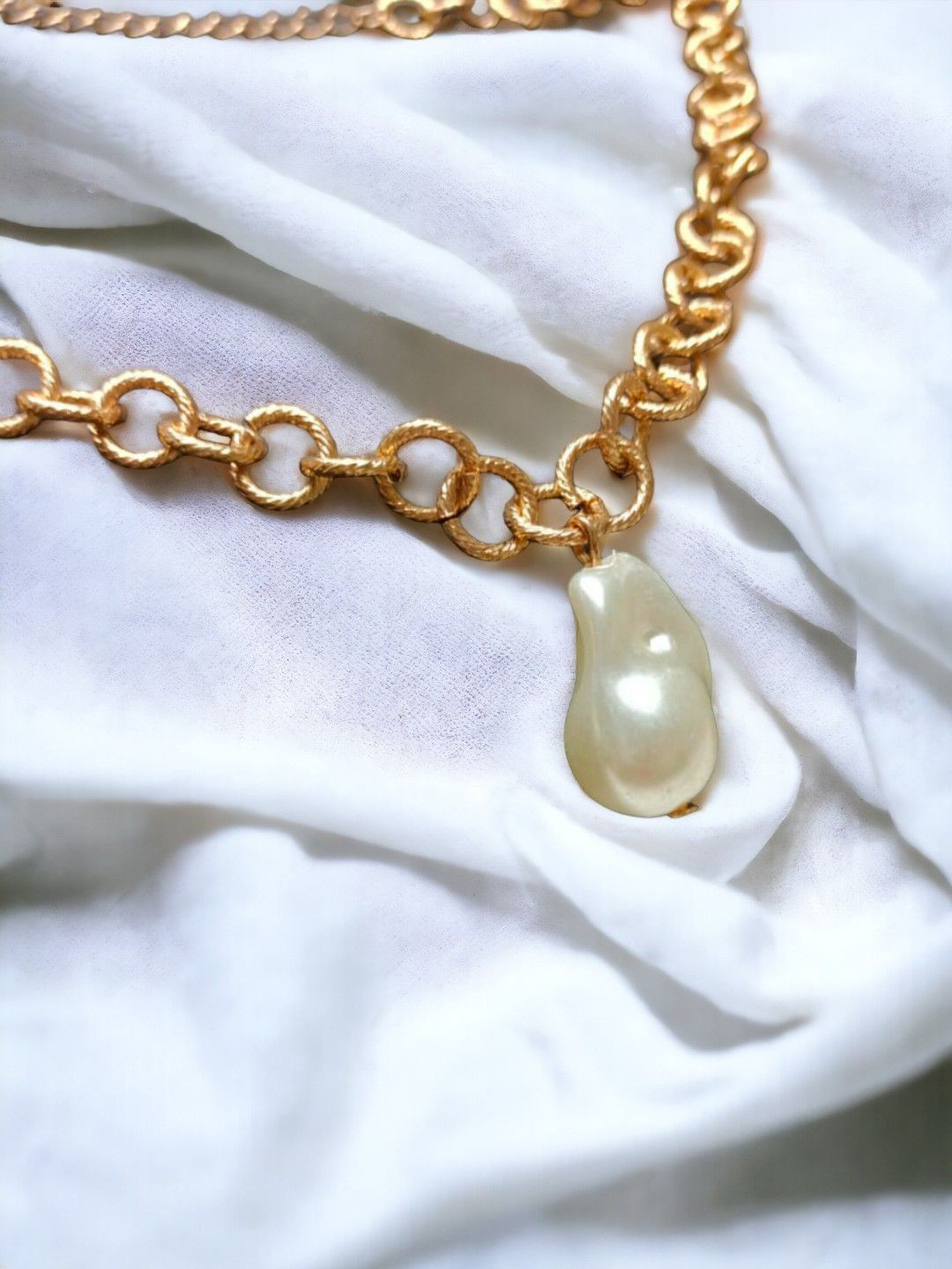 fabula Gold-Plated Shimmer Link With Baroque Pearls Choker Necklace