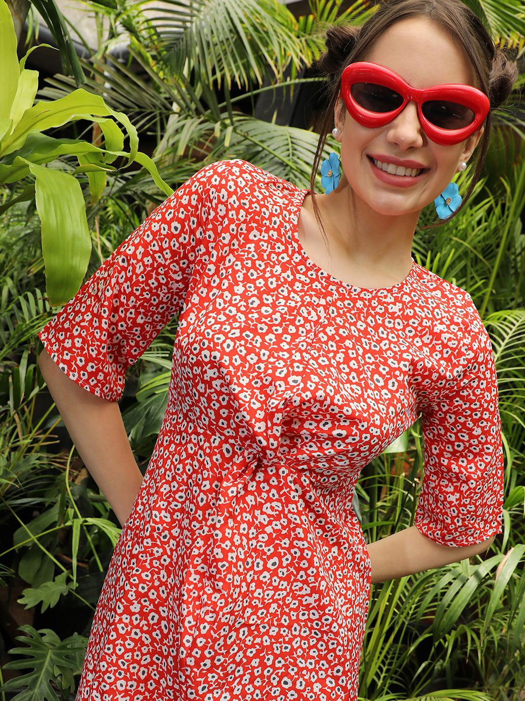 PINACOLADA Women Animal Skin Print Round Neck regular Sleeve Knee Length Sheath  Dress