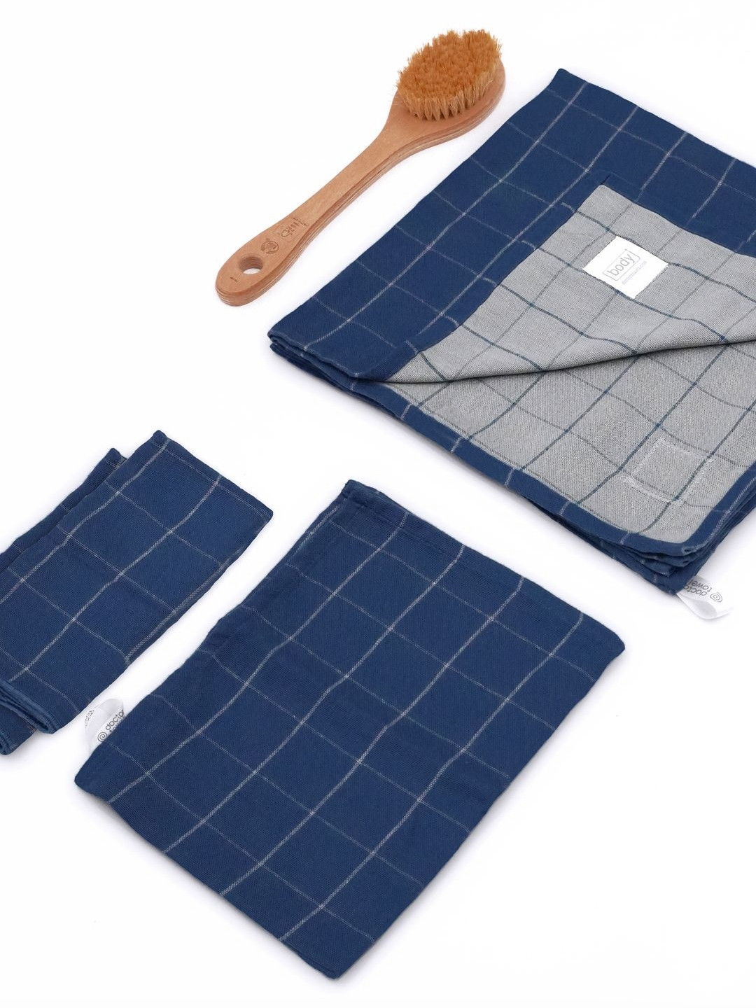 Doctor Towels Navy Blue Striped 380GSM Set of 4 Anti-Bacterial Banana Towel Set