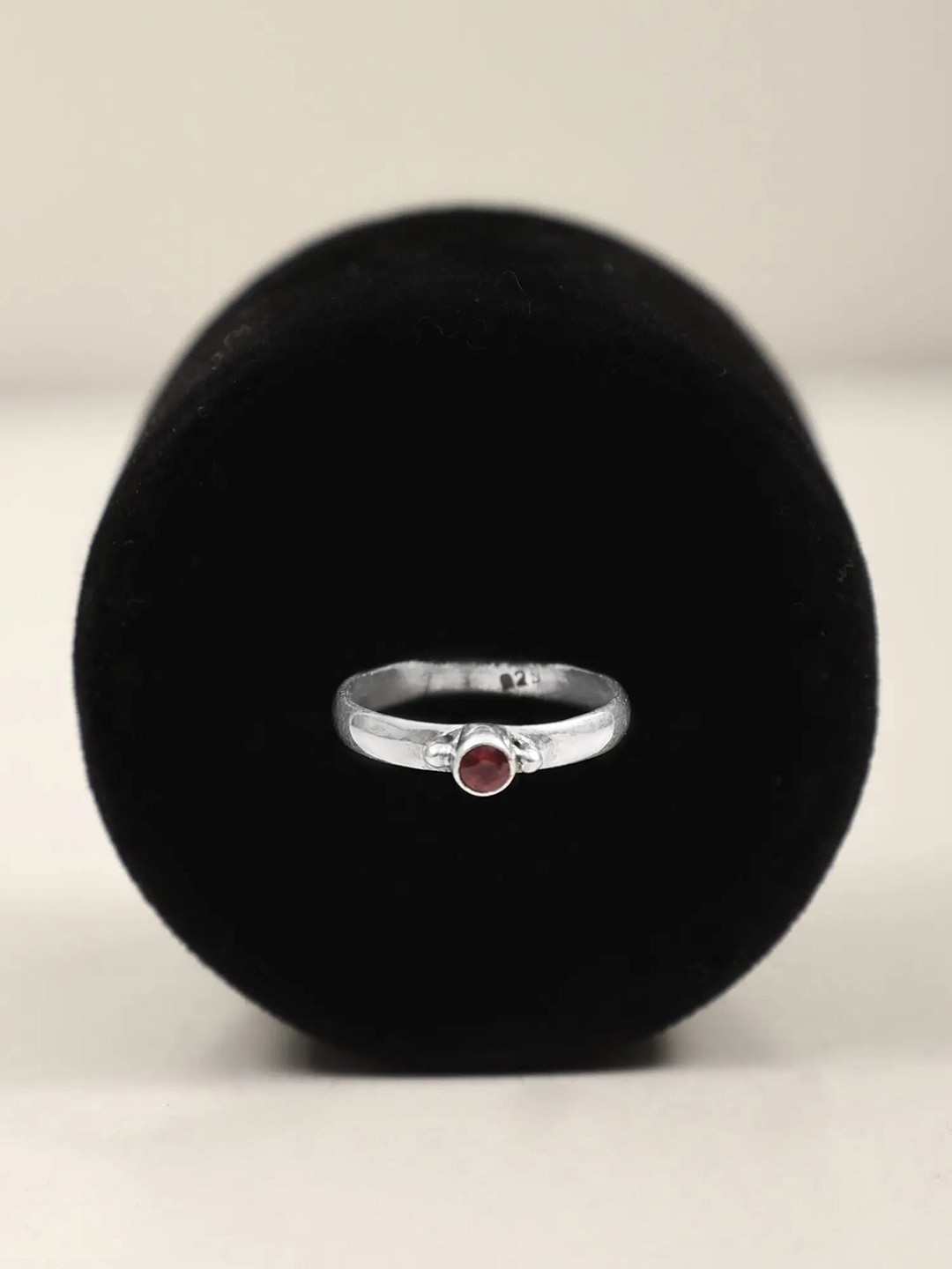 Exotic India Garnet Gemstone Sterling Silver Ring