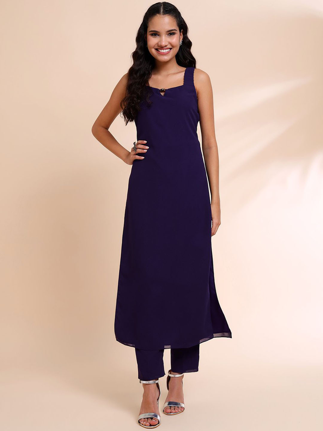 RIRASA Keyhole Neck Beaded Straight Kurta with Trousers