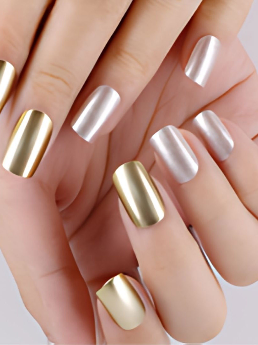 Sanfe 24-Pcs Trendi Tips Instant Stick On Nails - Silver & Golden Chrome