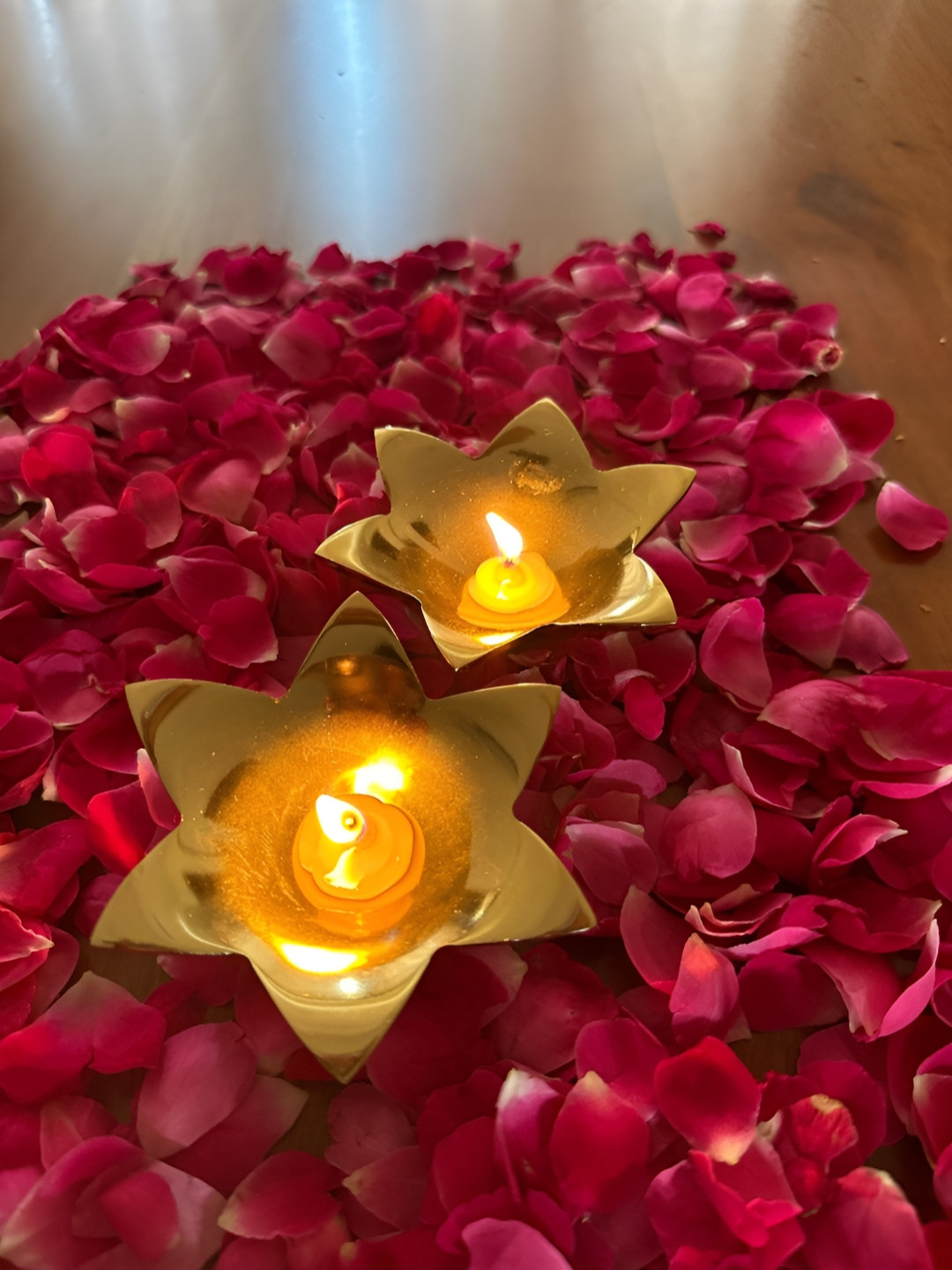 NURTURE INDIA 2 Pieces Gunmetal-Toned Metal Candle Holder