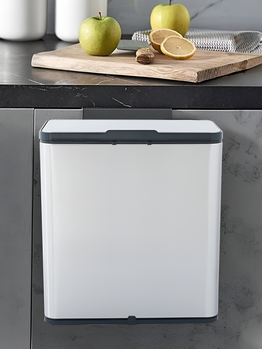 UMAI White & Black Stainless Steel Washable Inner Bucket Swing Dustbin With Lid 6 L