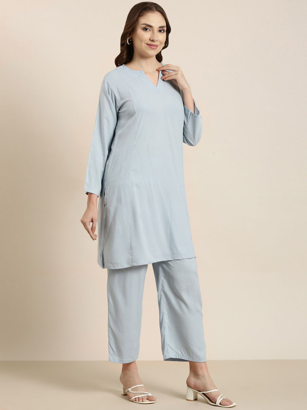 SHOOLIN  Notch Neck Regular Top with Trousers