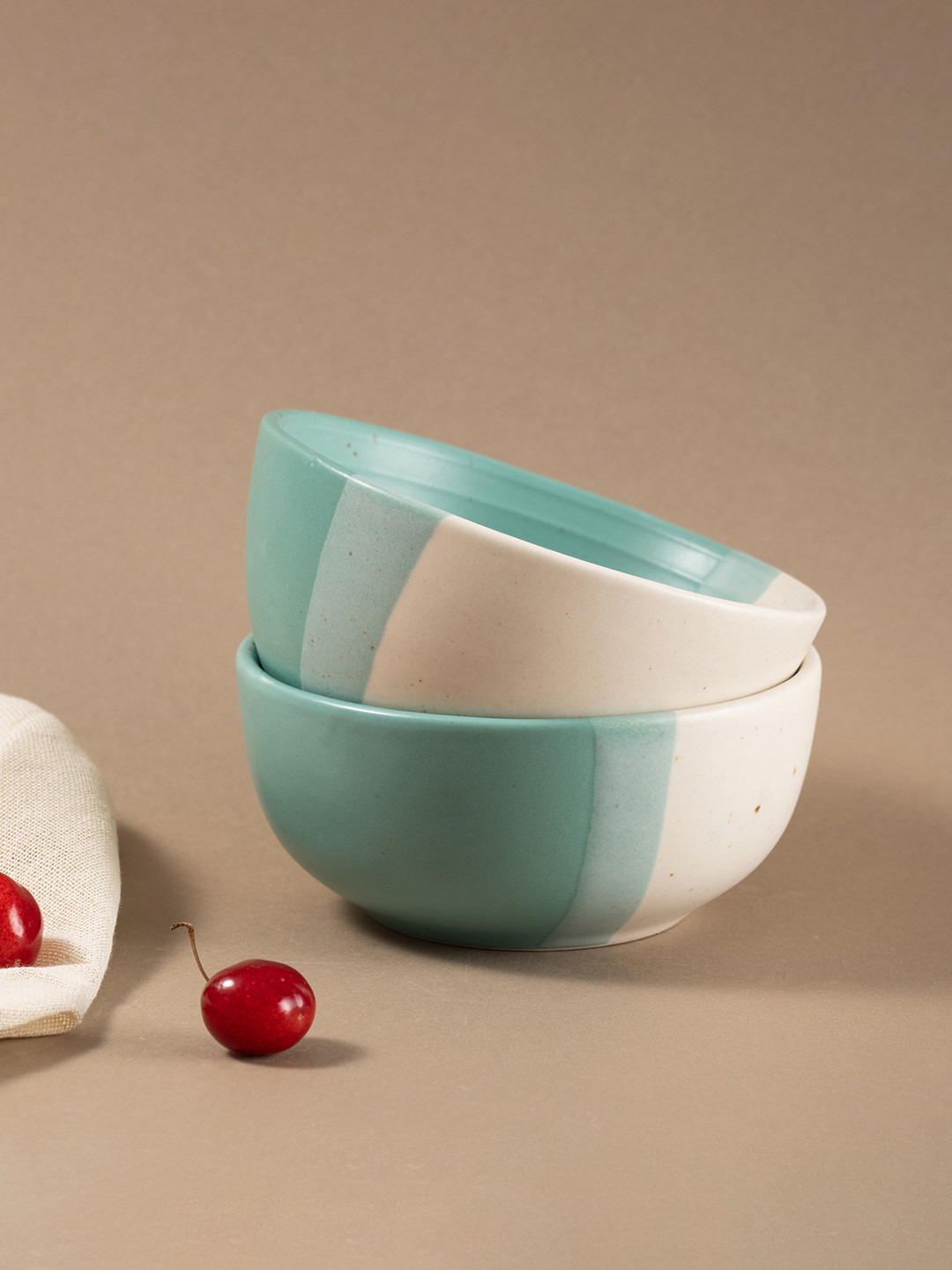 URBAN SPACE White & Green 2 Pieces Colourblocked Printed Matte Bowls