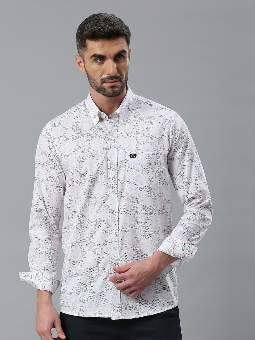 Klub Fox Men Button-Down Collar Floral Printed Cotton Slim Fit Casual Shirt