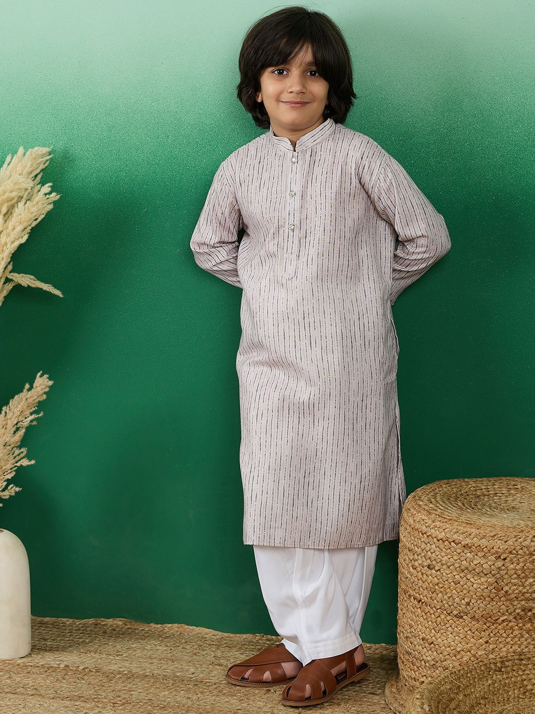 Sangria Chic & Classic Boys Abstract Printed Mandarin Collar Straight Kurta With Salwar