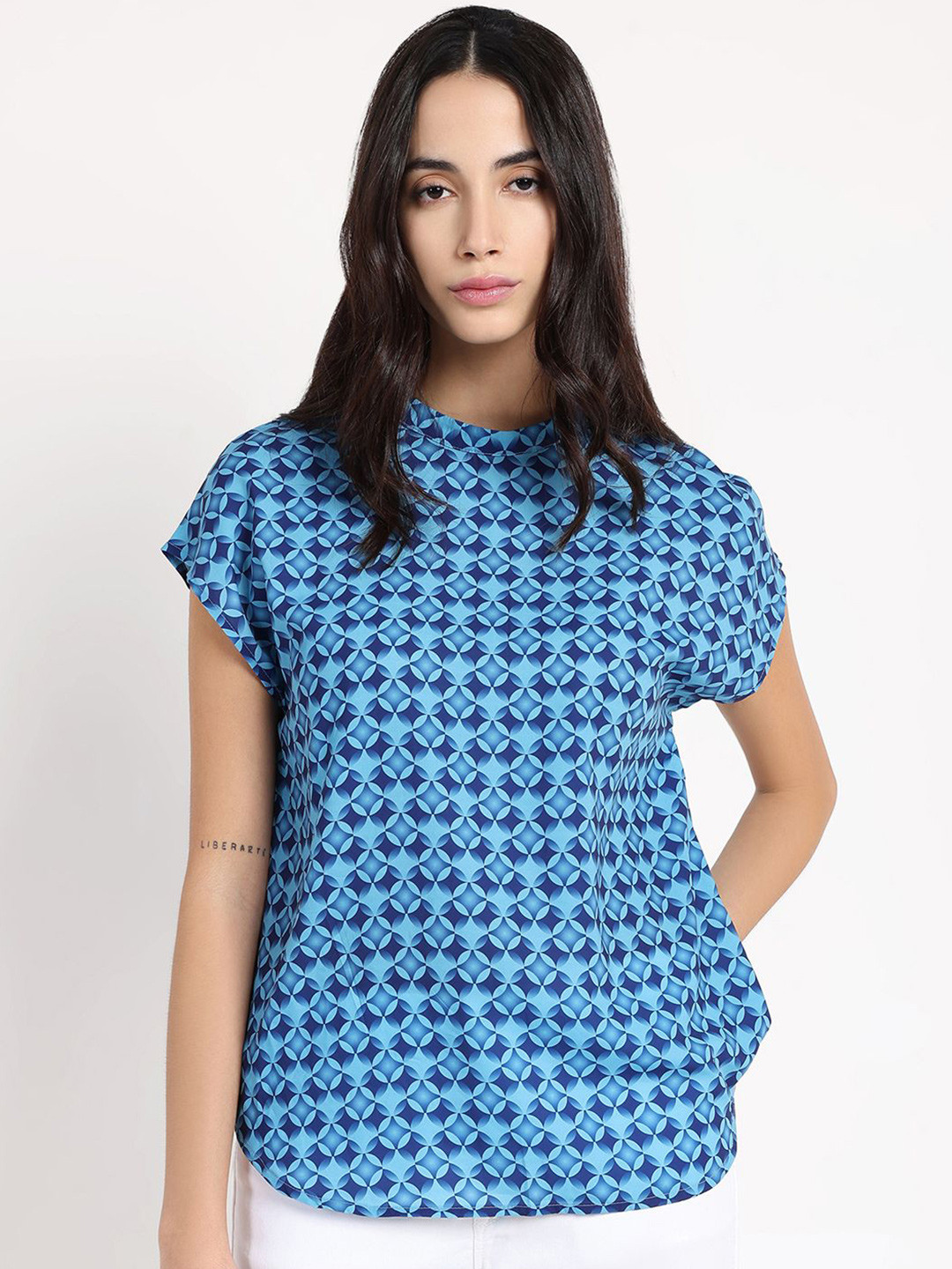 RAREISM Women Blue Abstract Printed Round Neck Top