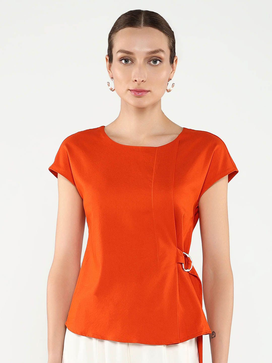 RAREISM Women Cinched Waist Round Neck Casual Top