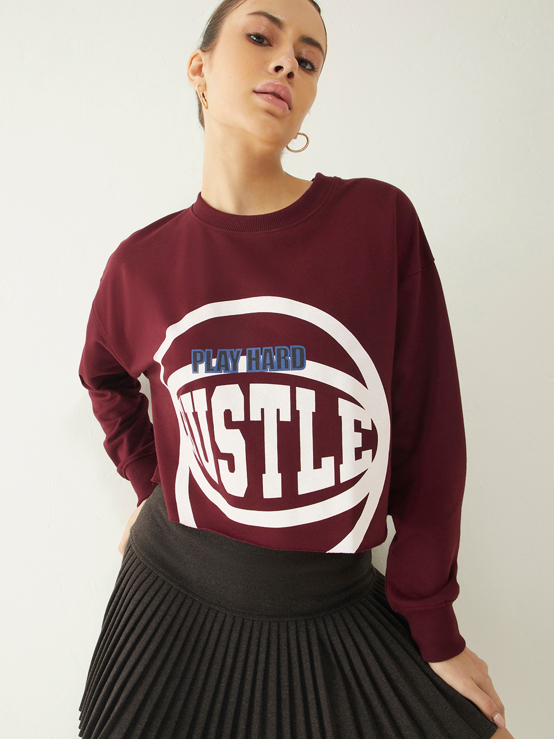 DressBerry Typo Print Drop-Shoulder Crop Sweatshirt