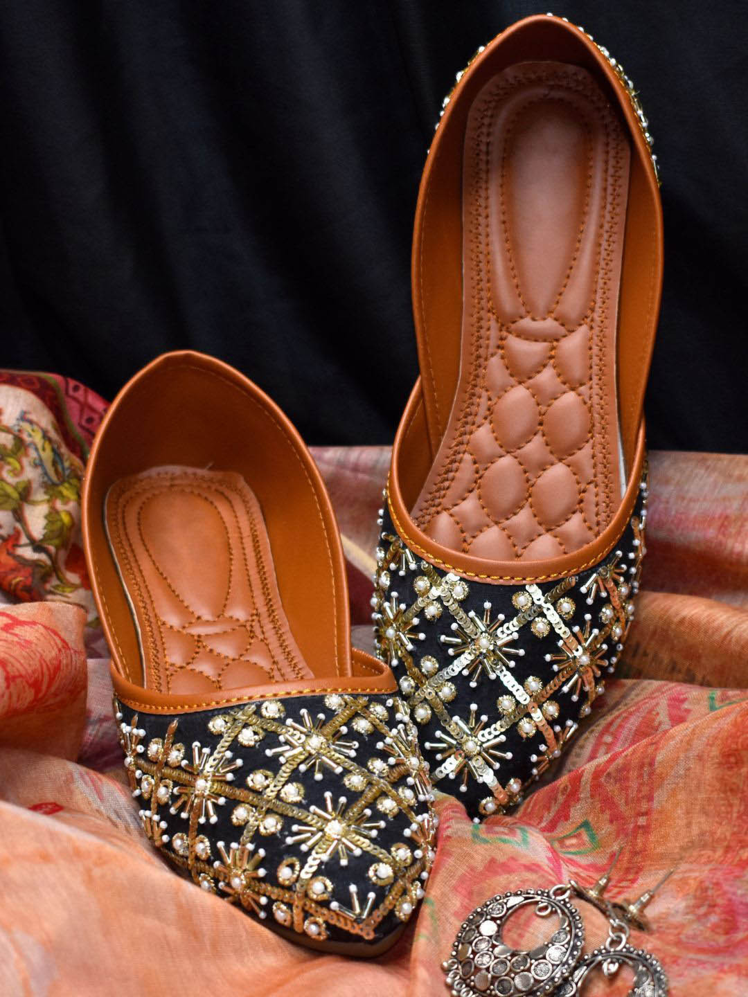 YASSIO Women Ethnic Pointed Toe Embellished Mojaris Flats