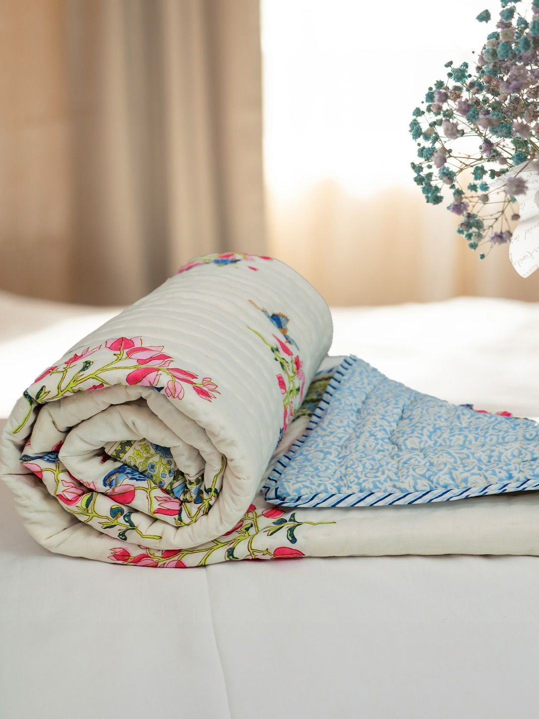 Baarno White & Pink Floral Printed 300 GSM Double Bed Jaipuri Razai