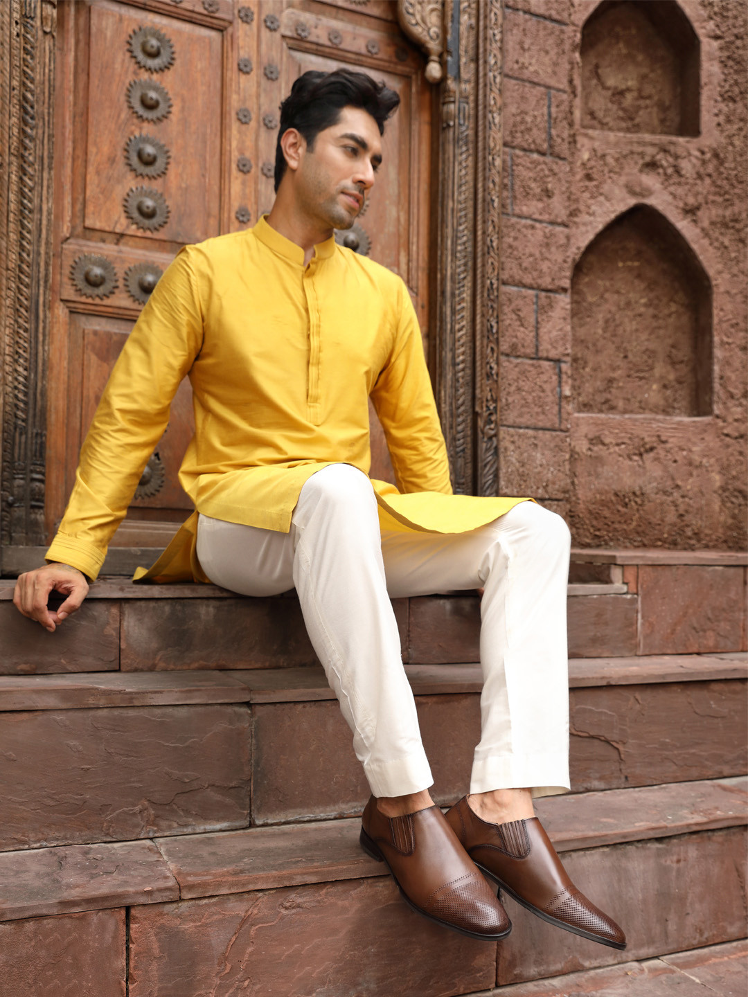 THOMAS CRICK Men Round Toe Leather Slip-On Shoes