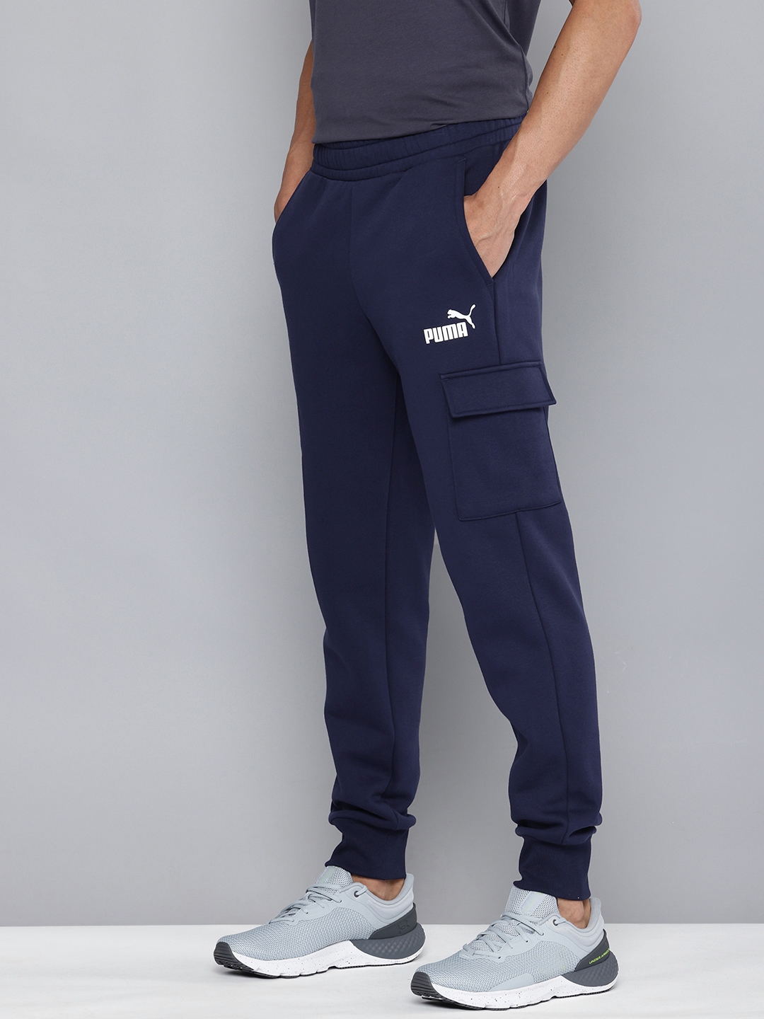 Puma essentials+ pocket pants best sale