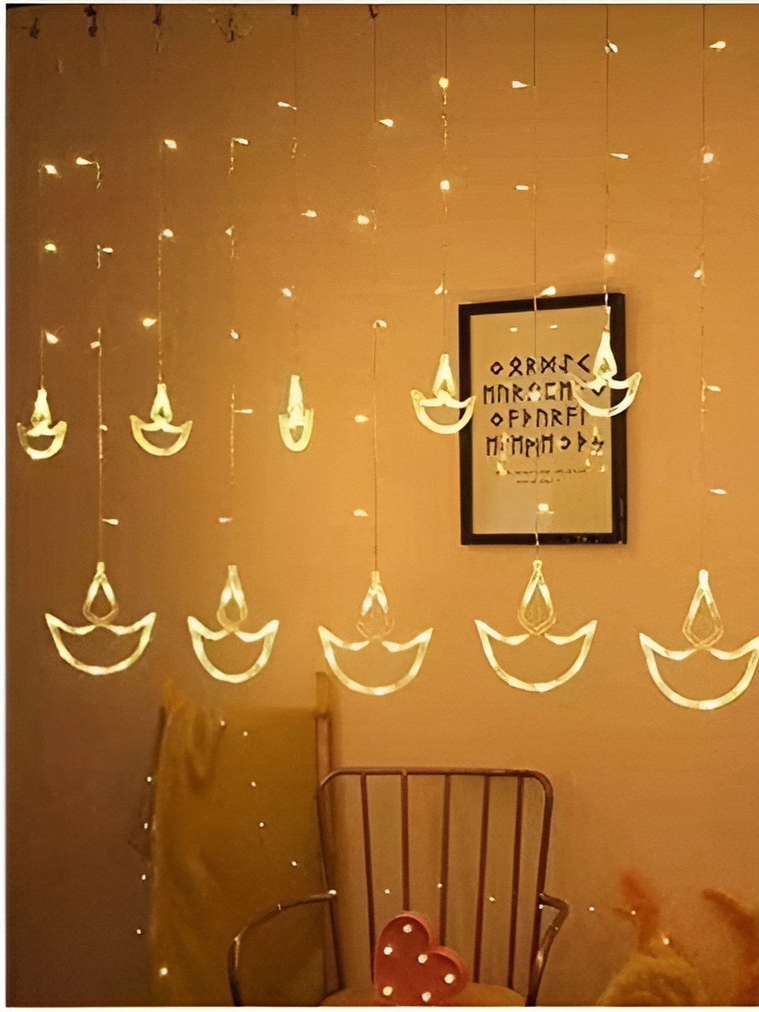 ENORMITY 5.08m Warm Yellow Moon Shape String Lights