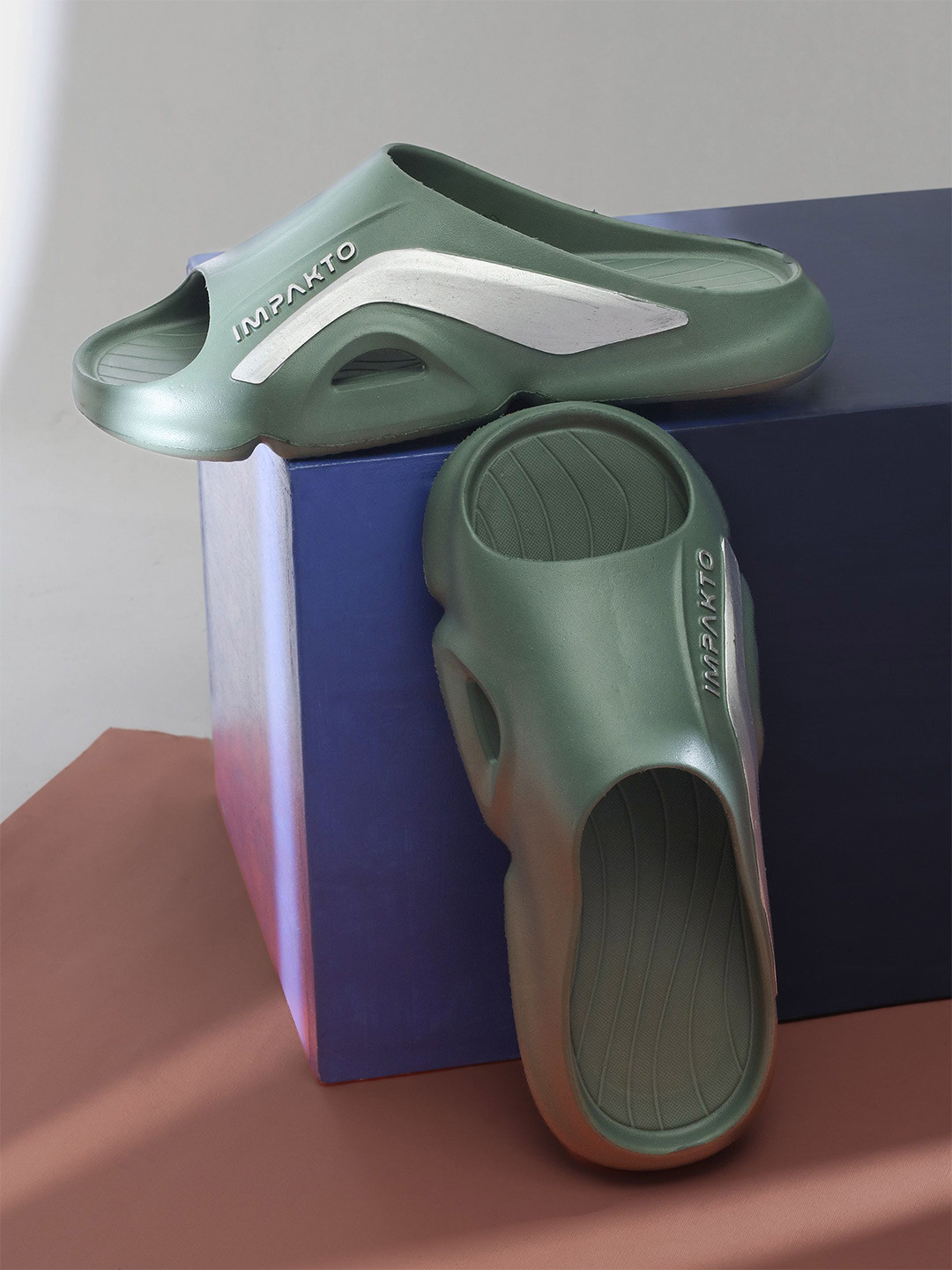 IMPAKTO Men Godzilla Classic Ultra Soft Sliders