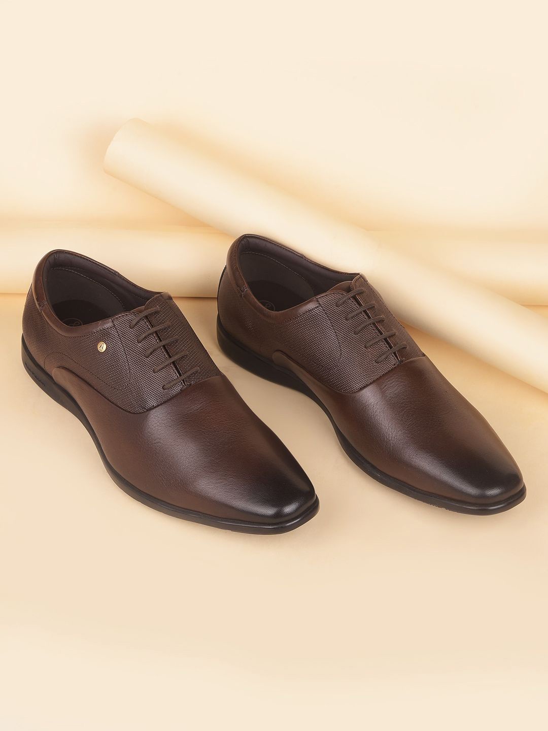 Hush Puppies Men Formal Oxfords