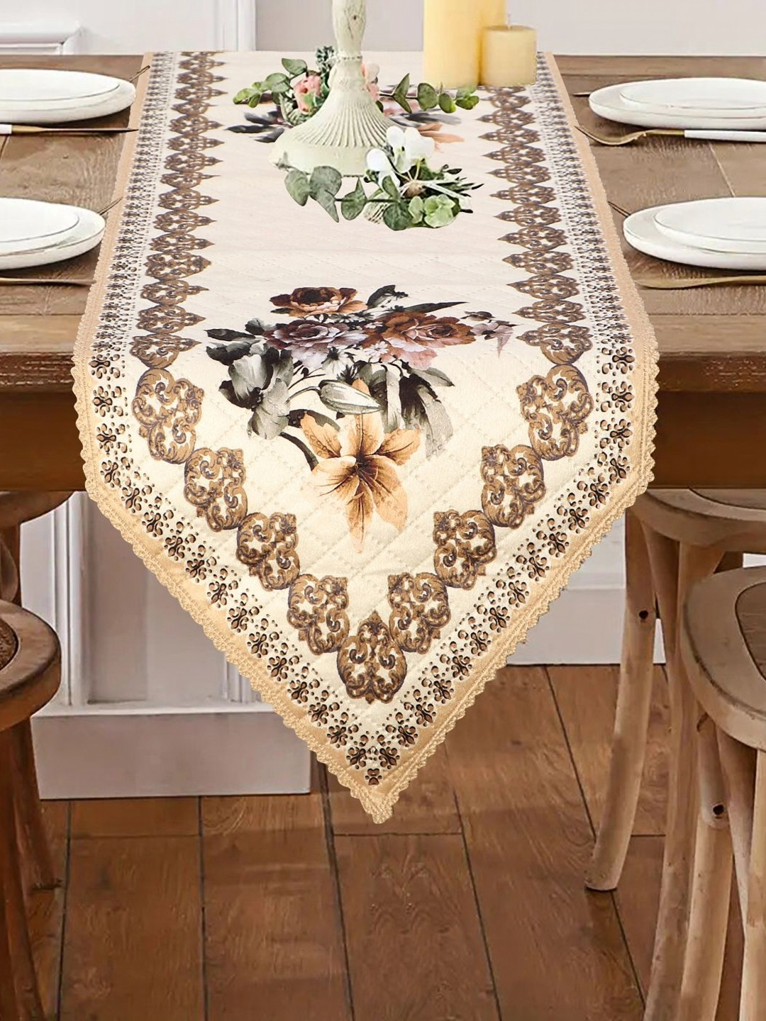 LooMantha Cream-Colored Printed Runners