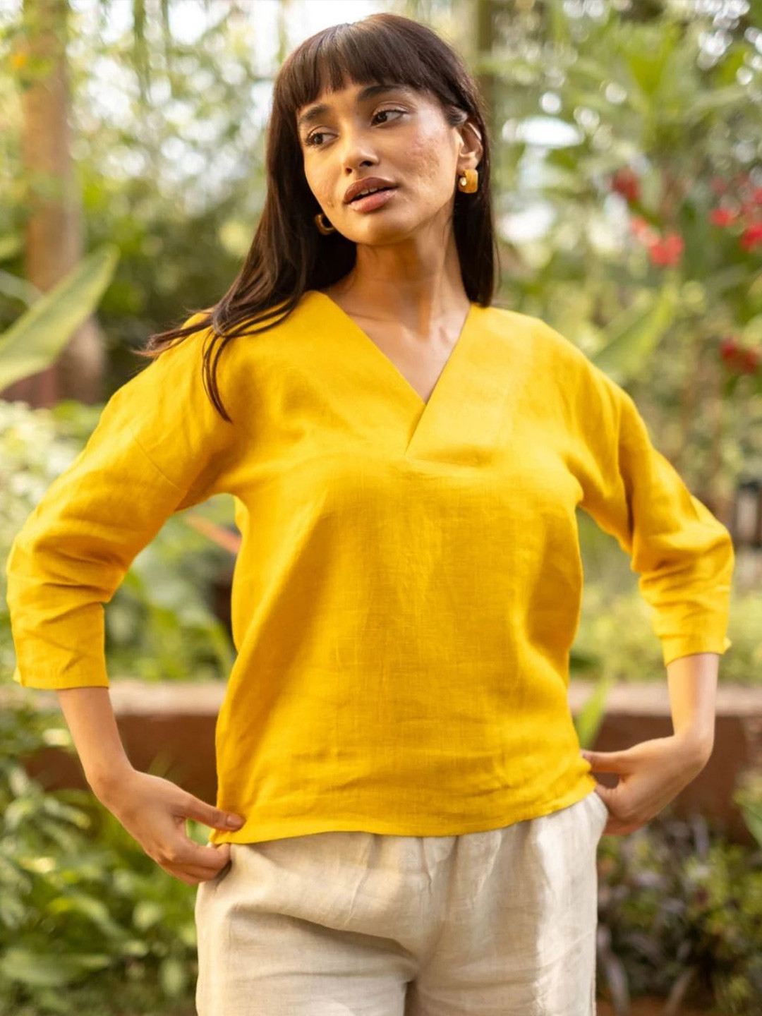 Creatures of Habit Women Linen V Neck Top