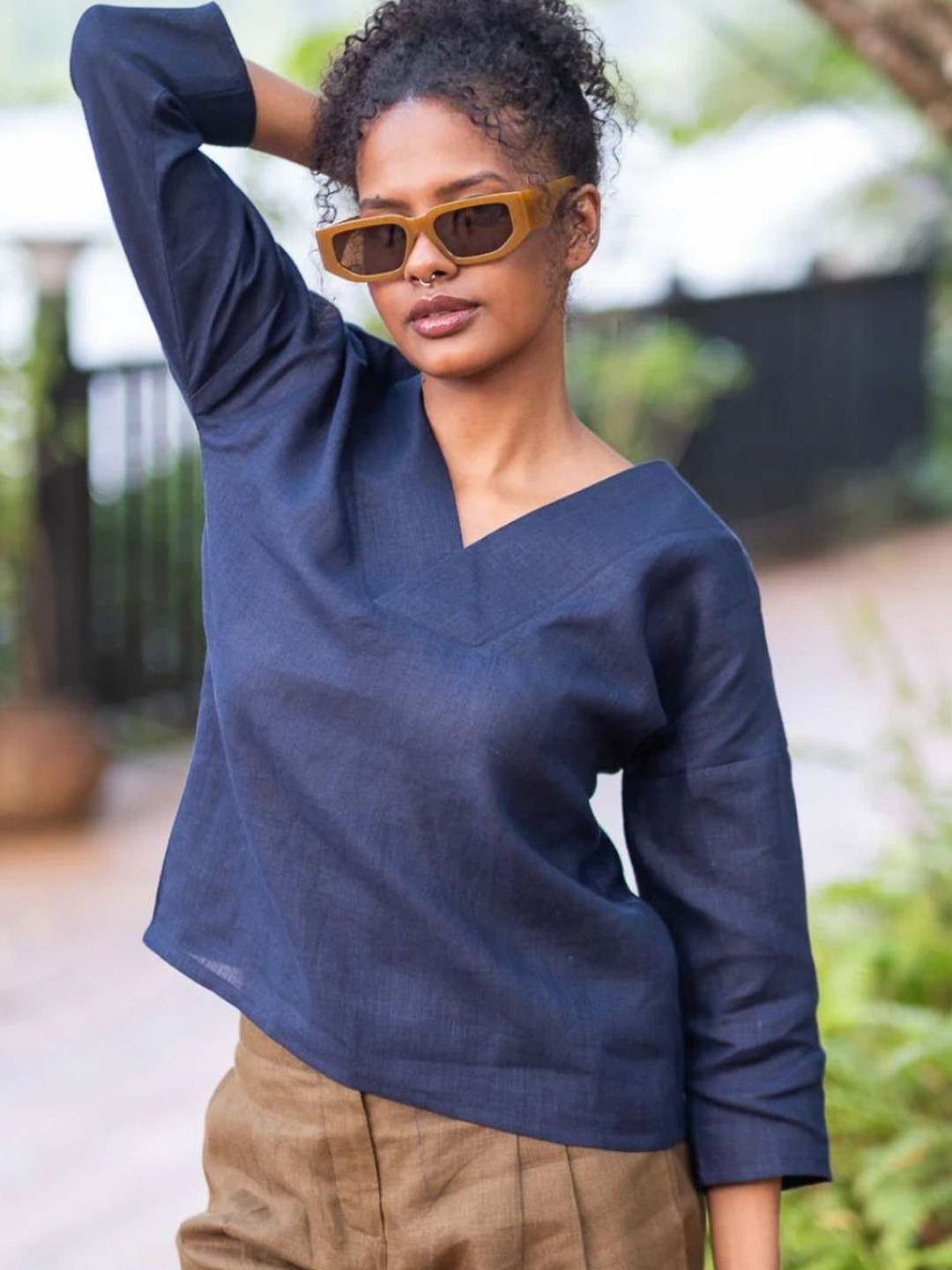 Creatures of Habit Women Linen V-Neck Top
