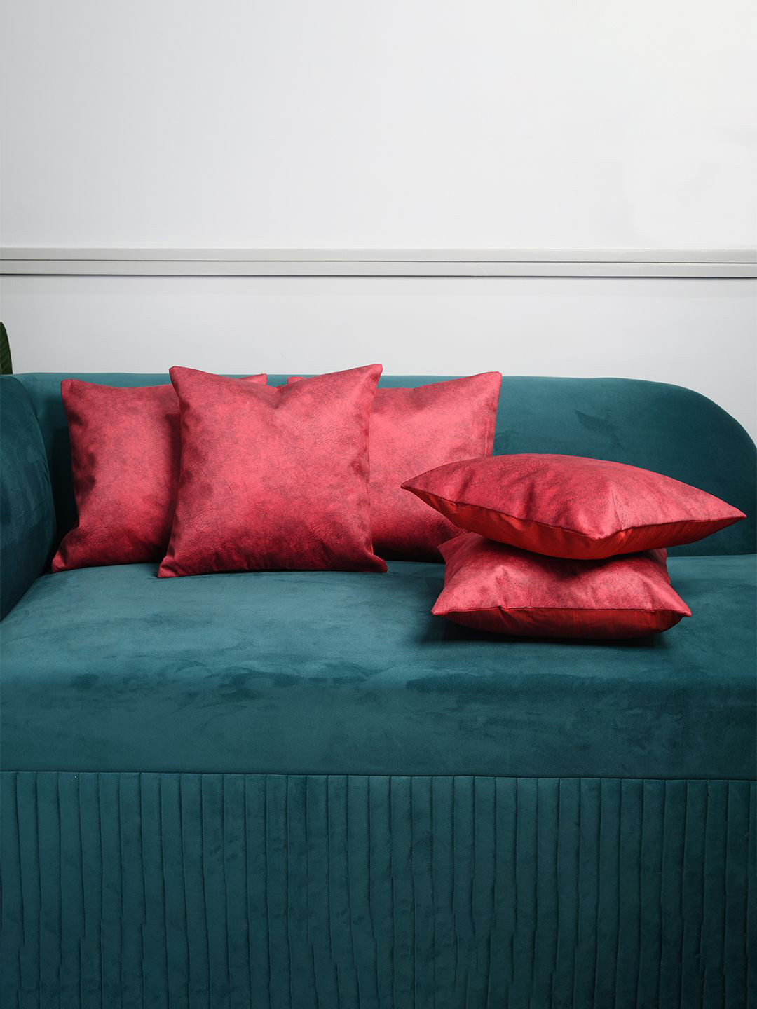 Kuber Industries Pink Velvet Durable 5 Pcs Textured Cushion Covers - 16.1 x 16.1 Inches