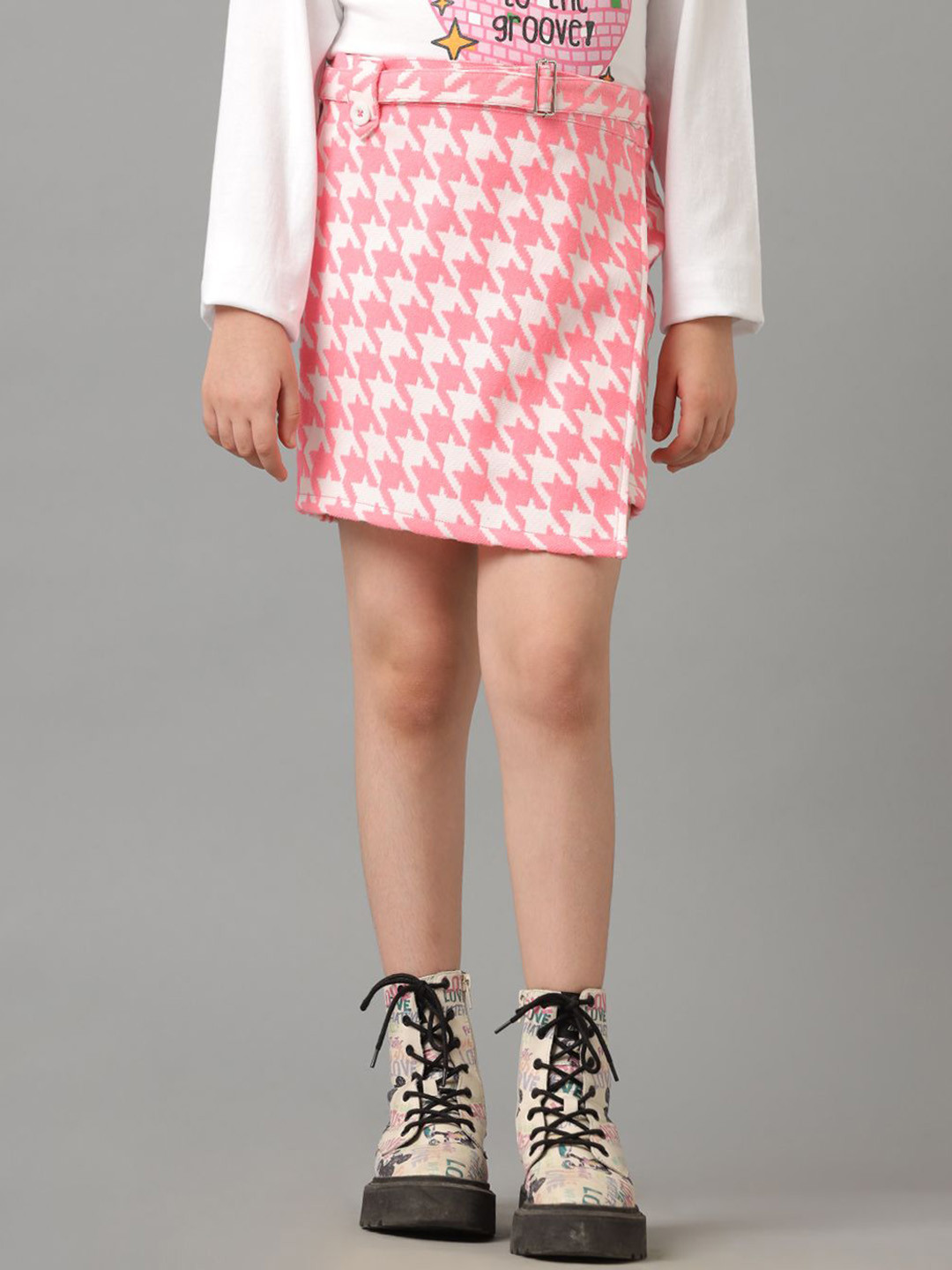 UNDER FOURTEEN ONLY Girls Printed Button Closure Cotton Above Knee Skorts