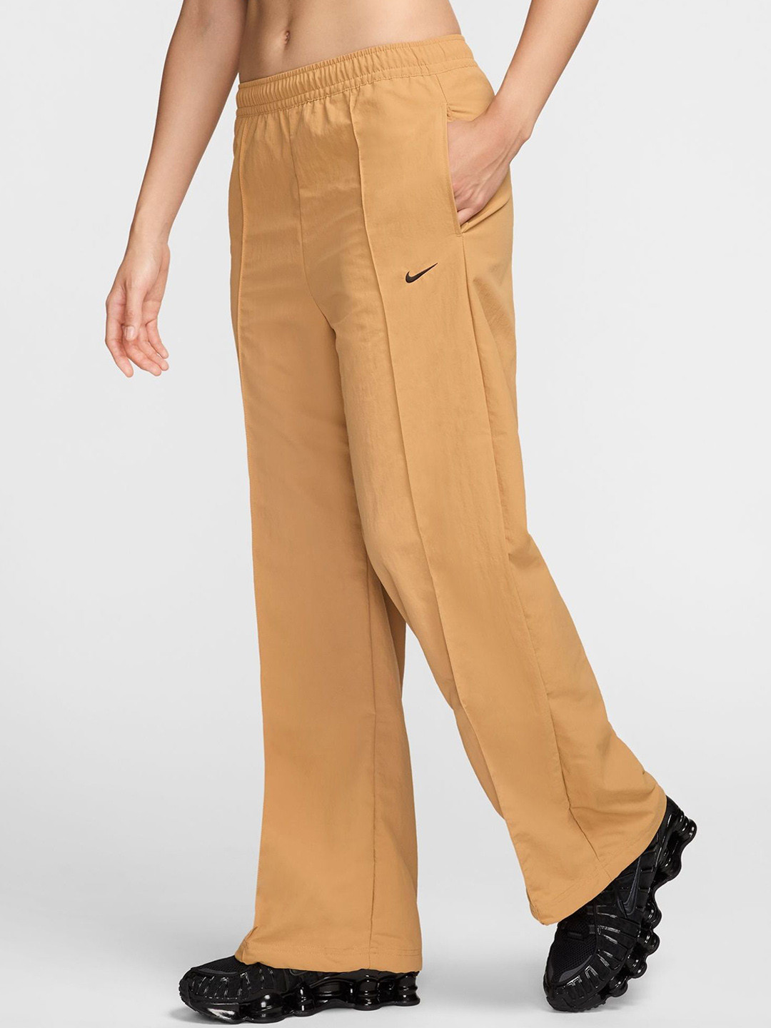 Nike Sportswear Everything Wovens Women's Mid-Rise Open-Hem Trousers