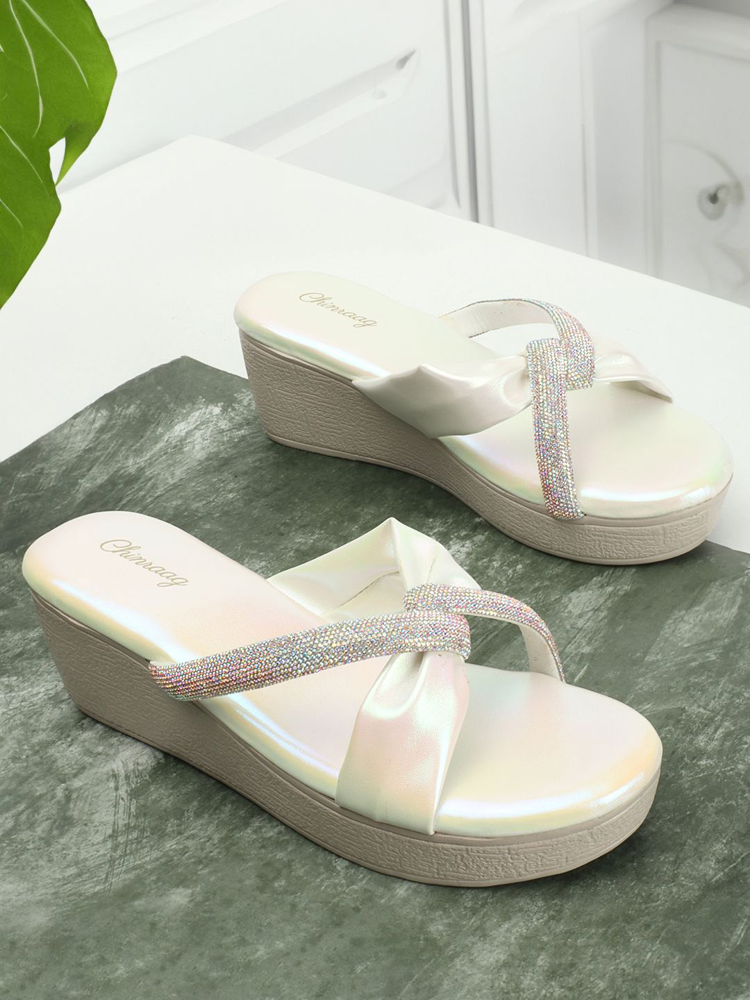 CHINRAAG Women Embellished Wedge Sandals